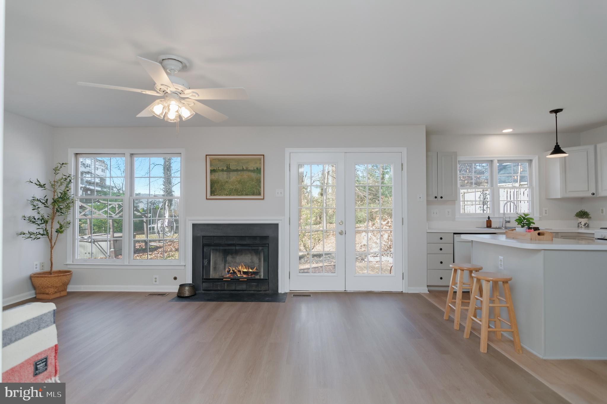 FAIRFAX HEIGHTS - Residential