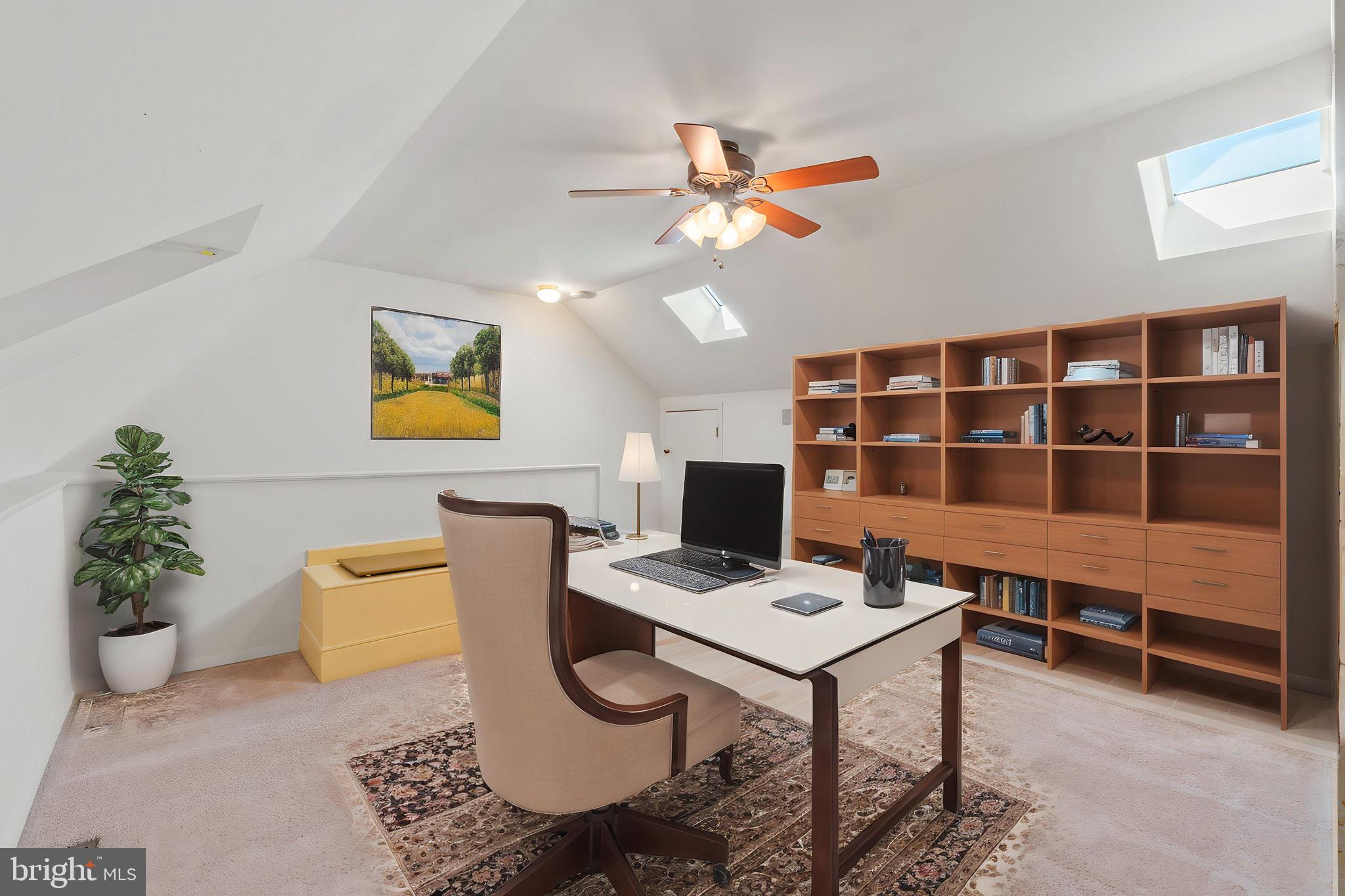 CROMWELL STATION - Residential