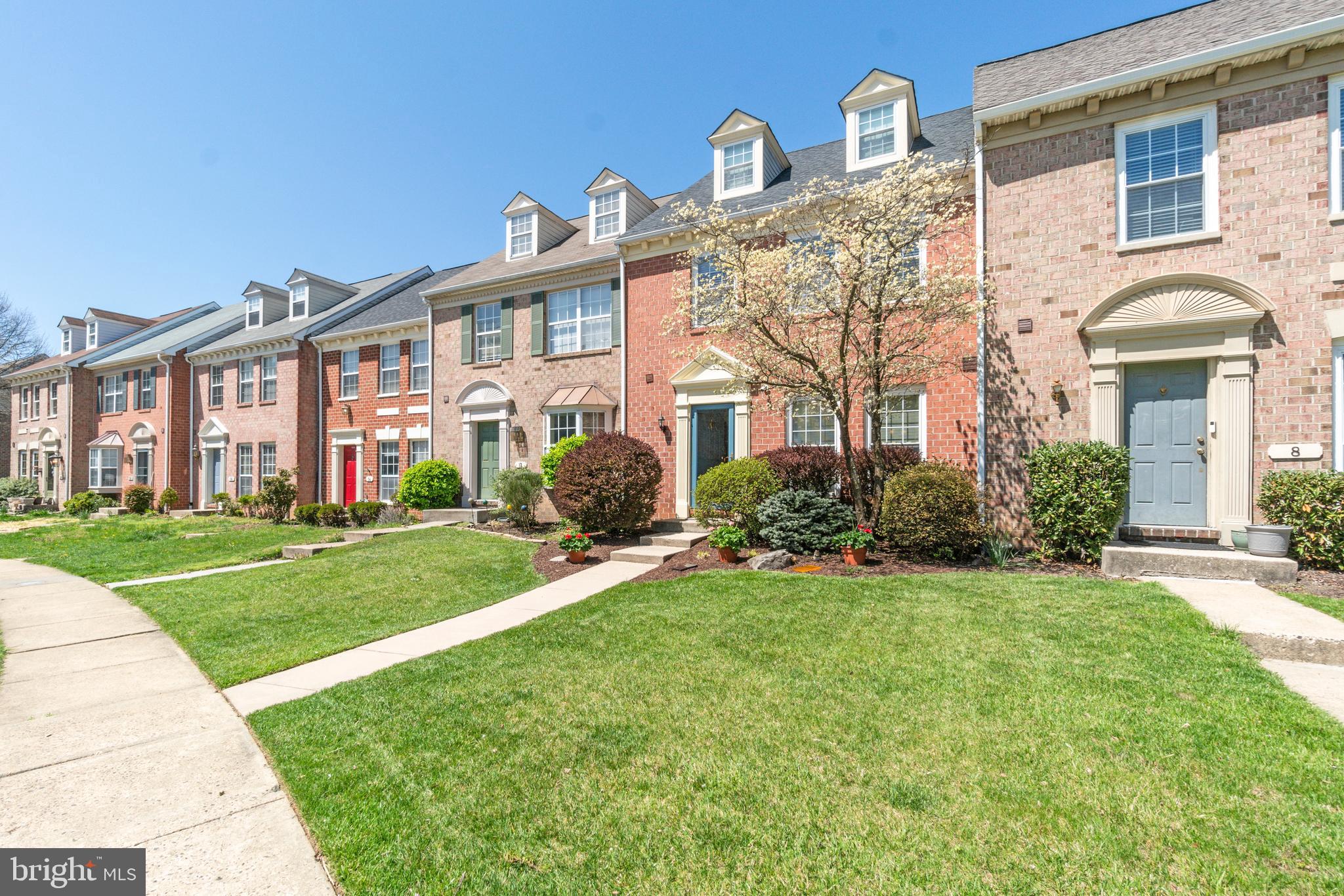 CROMWELL STATION - Residential