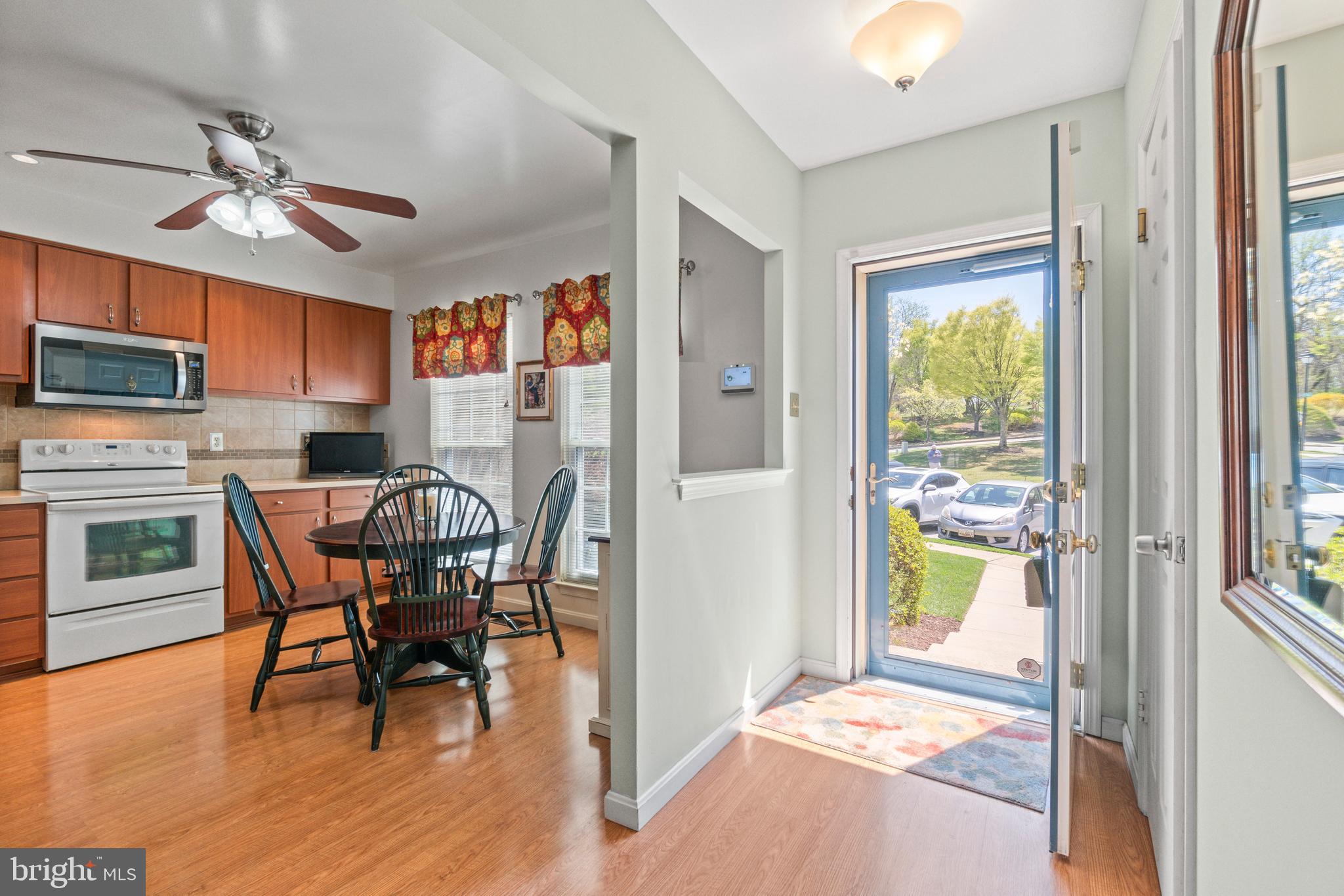 CROMWELL STATION - Residential