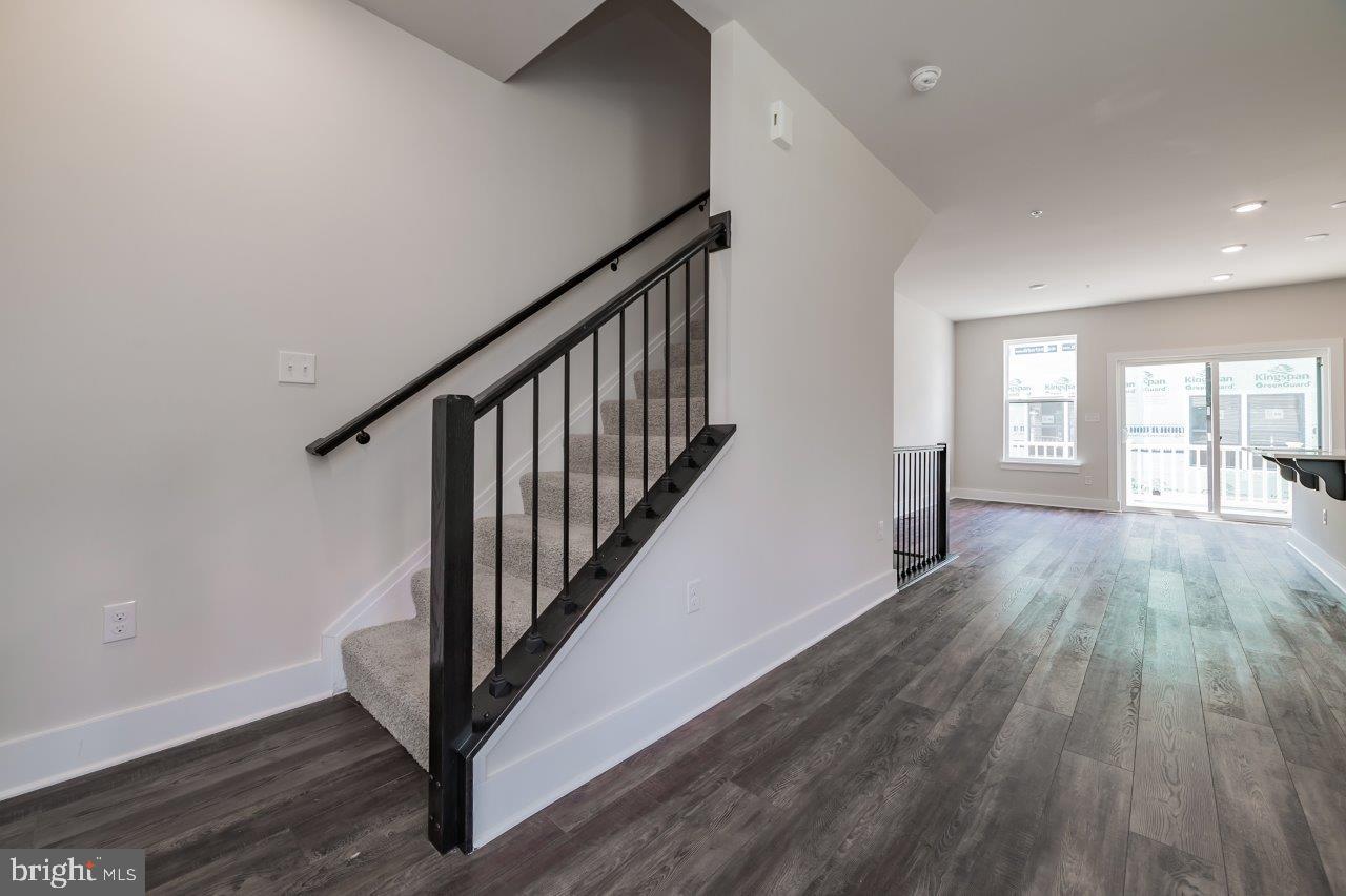 WOODMORE OVERLOOK - Residential