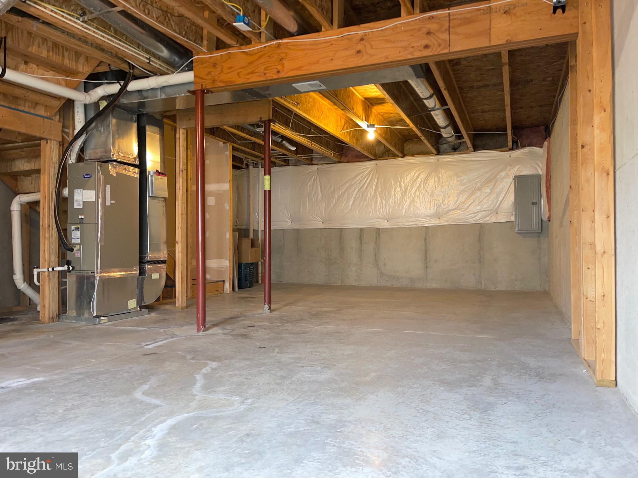 LAKELAND PLACE - Residential