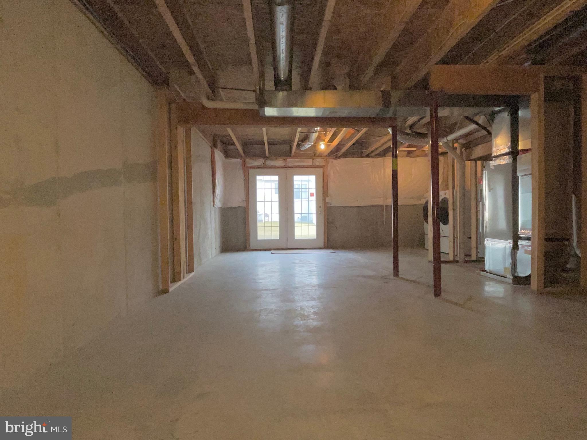 LAKELAND PLACE - Residential