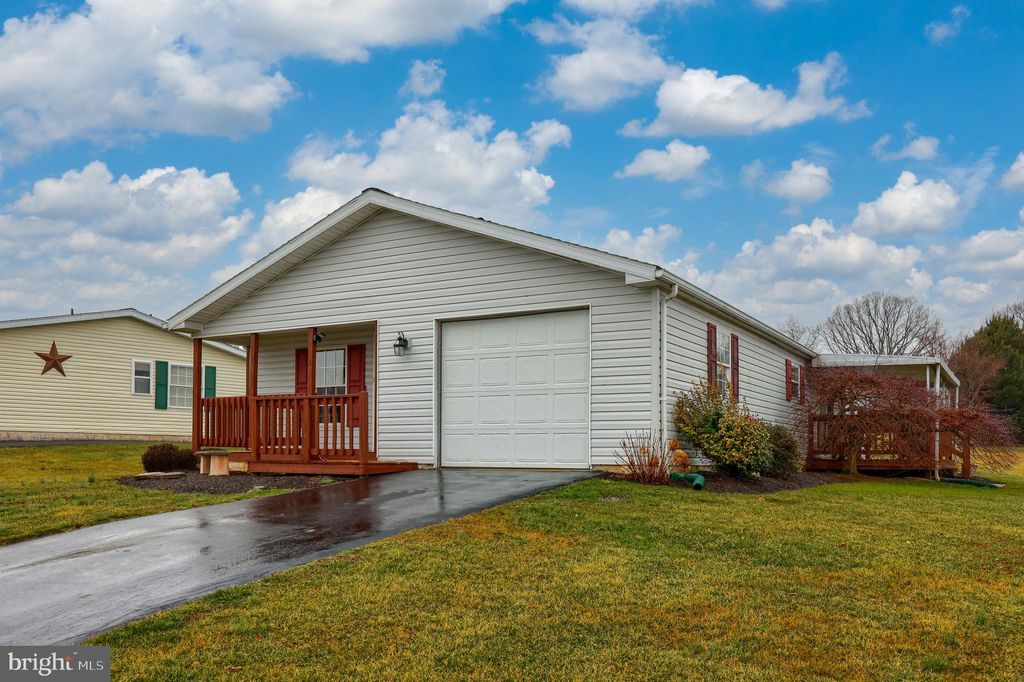 Photo of 15 RAY DR, DENVER, PA 17517 (MLS # PALA2030842)