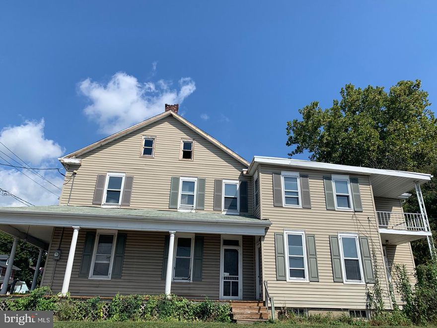 Bring your tool box and build sweat equity in this well located semi-detached Elizabethtown home! Featuring 3 bedrooms, 1 full bathroom, forced oil heat, and original hardwood floors throughout. Schedule your showing today!