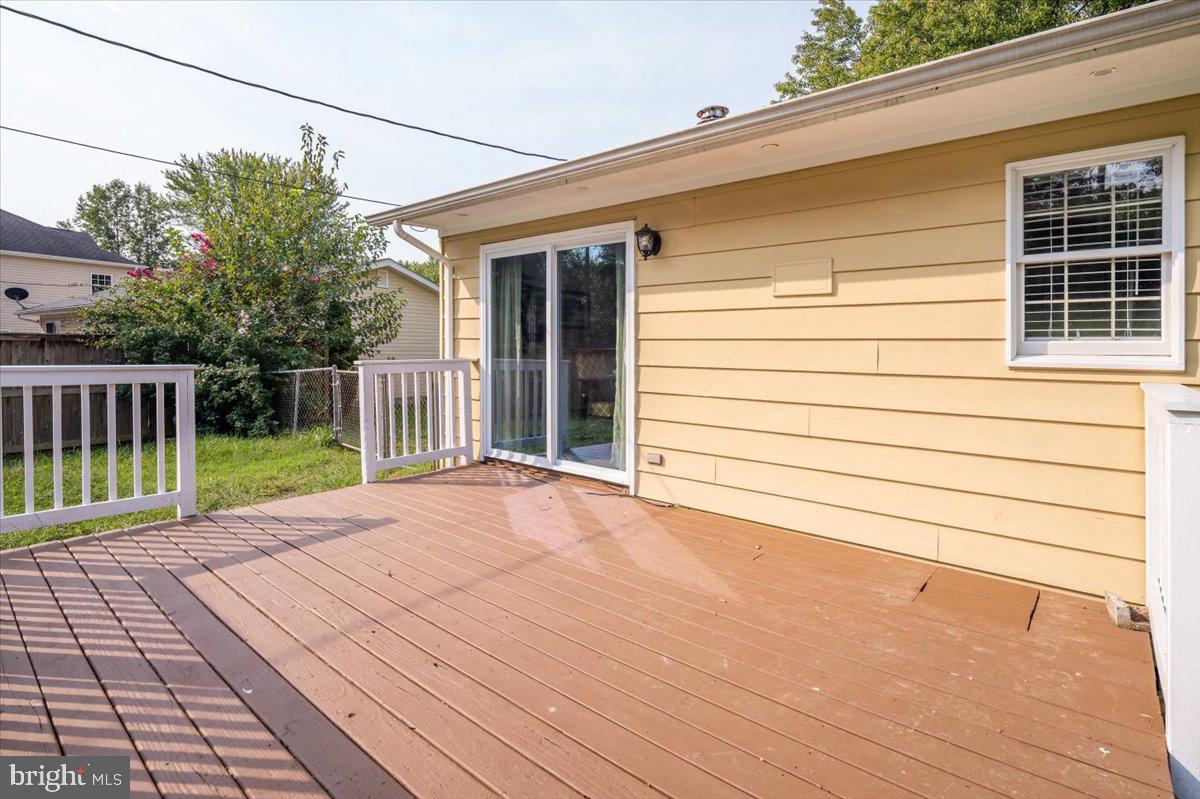 NORTHRIDGE - Residential