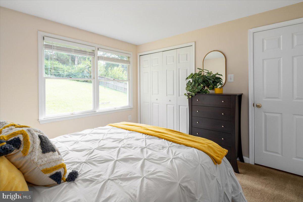 NORTHRIDGE - Residential