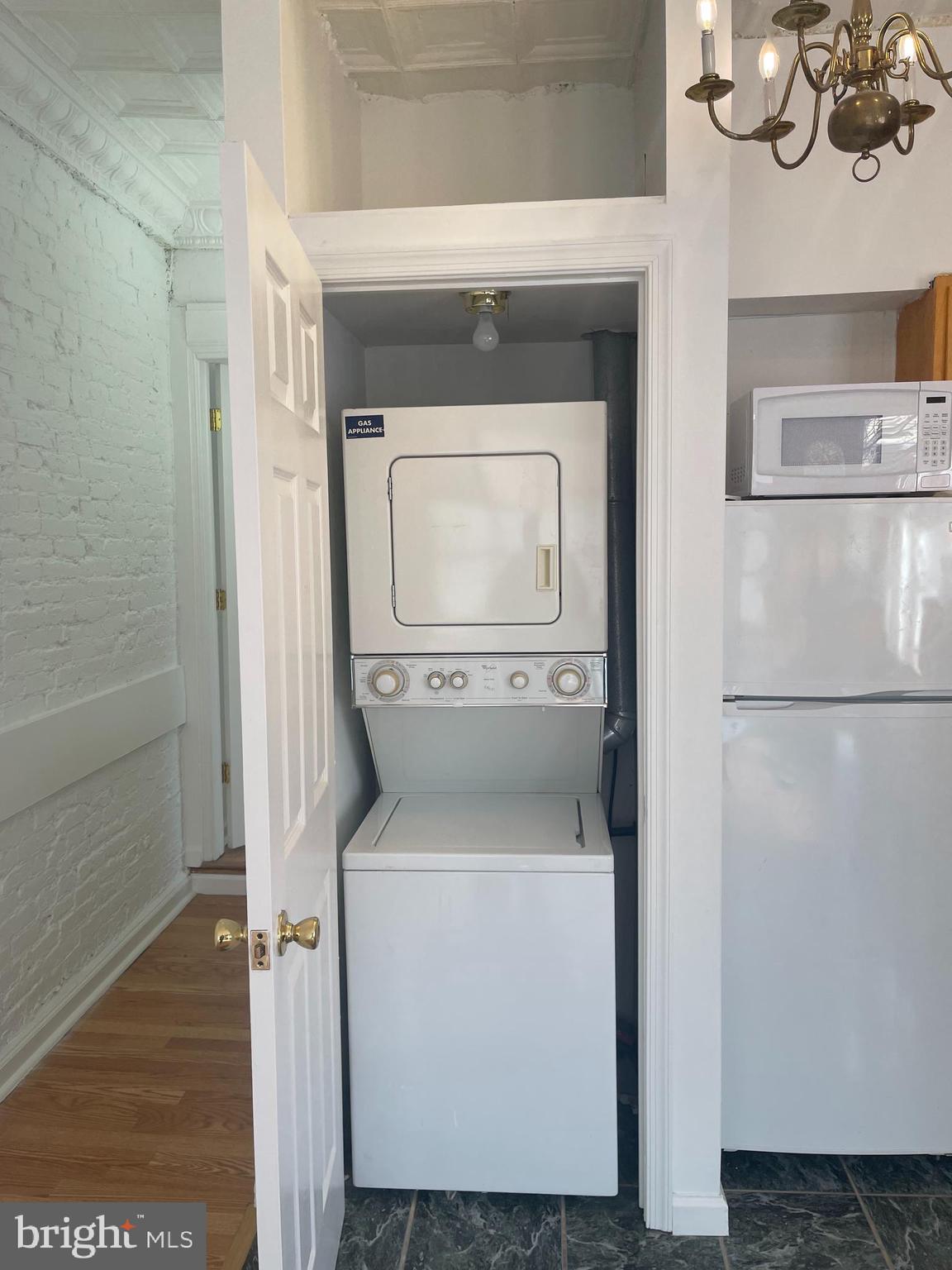 BELLA VISTA - Residential Lease