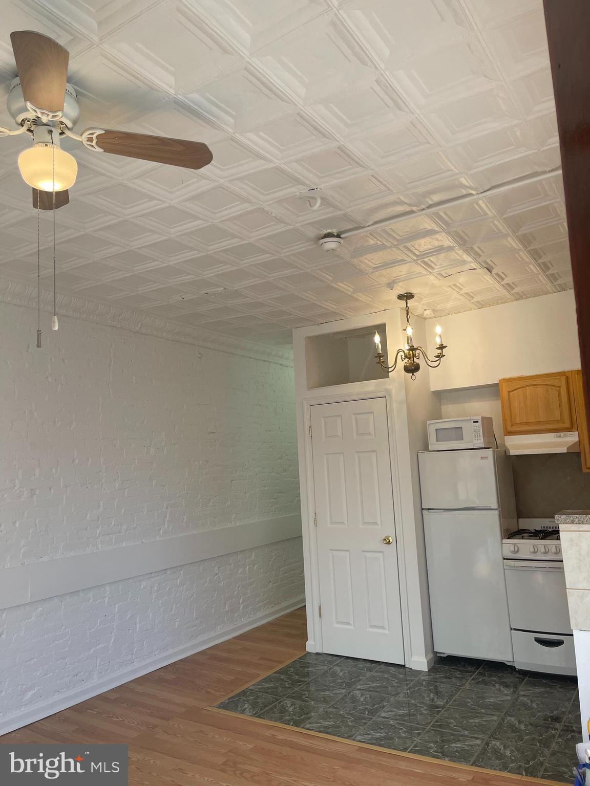 BELLA VISTA - Residential Lease