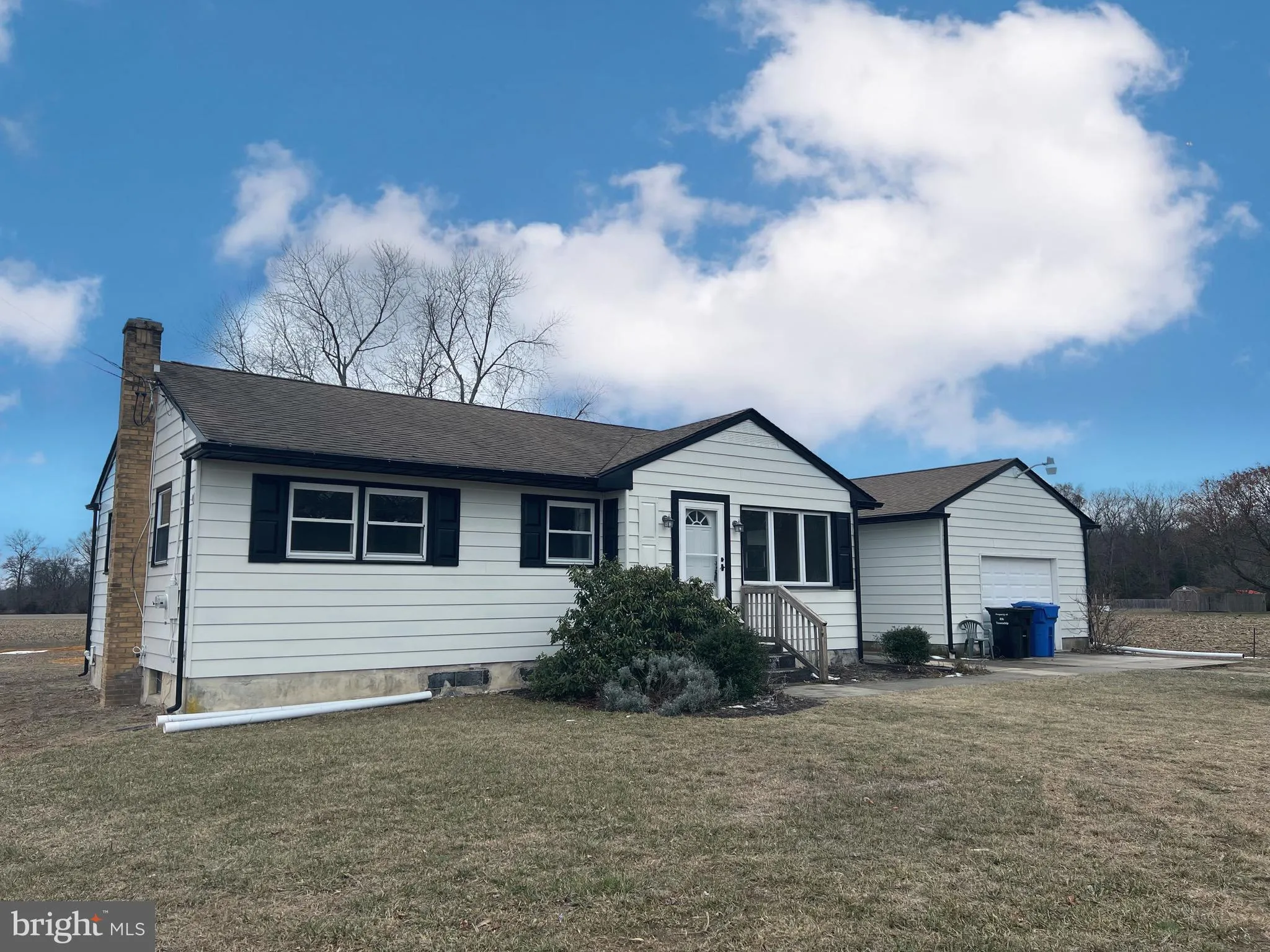 Monroeville, New Jersey 08343, United States, 3 Bedrooms Bedrooms, ,1 BathroomBathrooms,Residential,Pending,21547