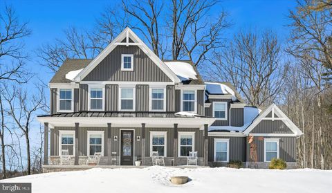 Photo of 5129 Mountain Ridge Lane, HARRISBURG, PA 17112 (MLS # PADA2056740)