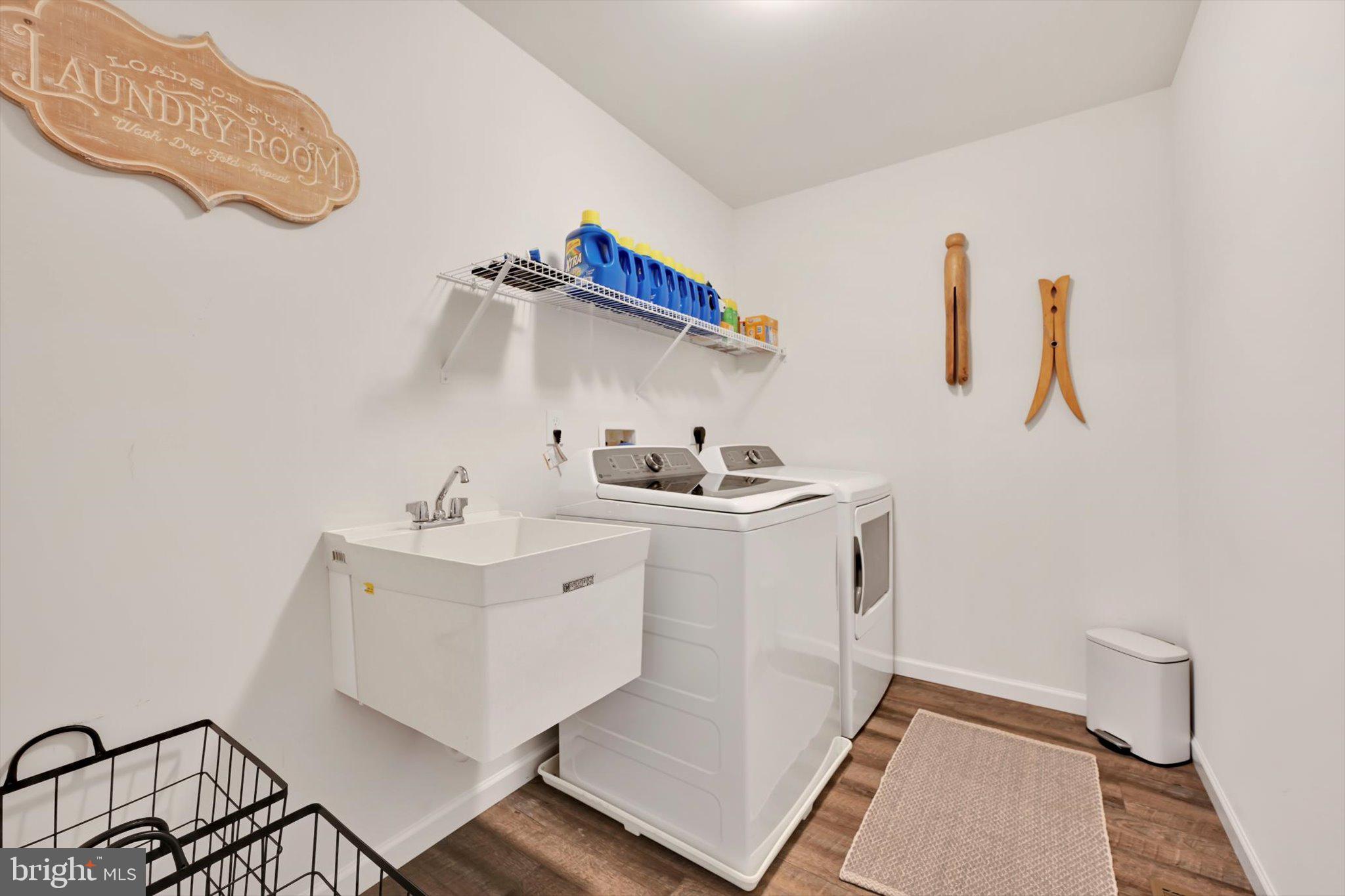 FISHING CREEK ESTATES - Residential