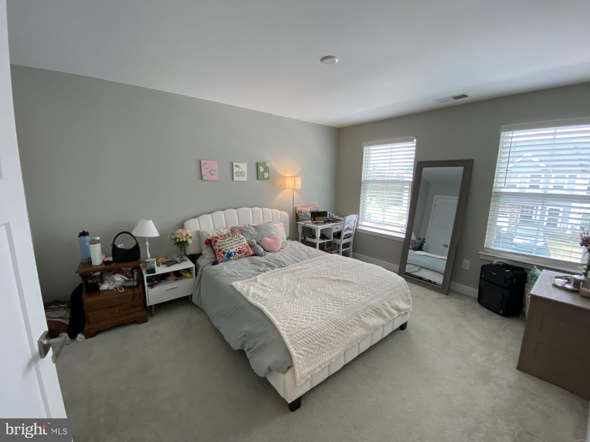 SINCLAIR SPRINGS - Residential Lease