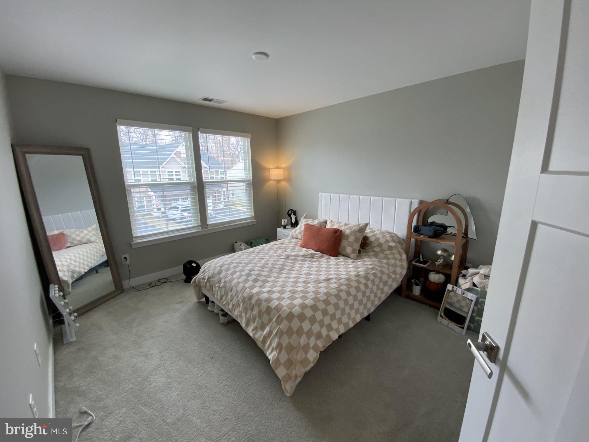 SINCLAIR SPRINGS - Residential Lease