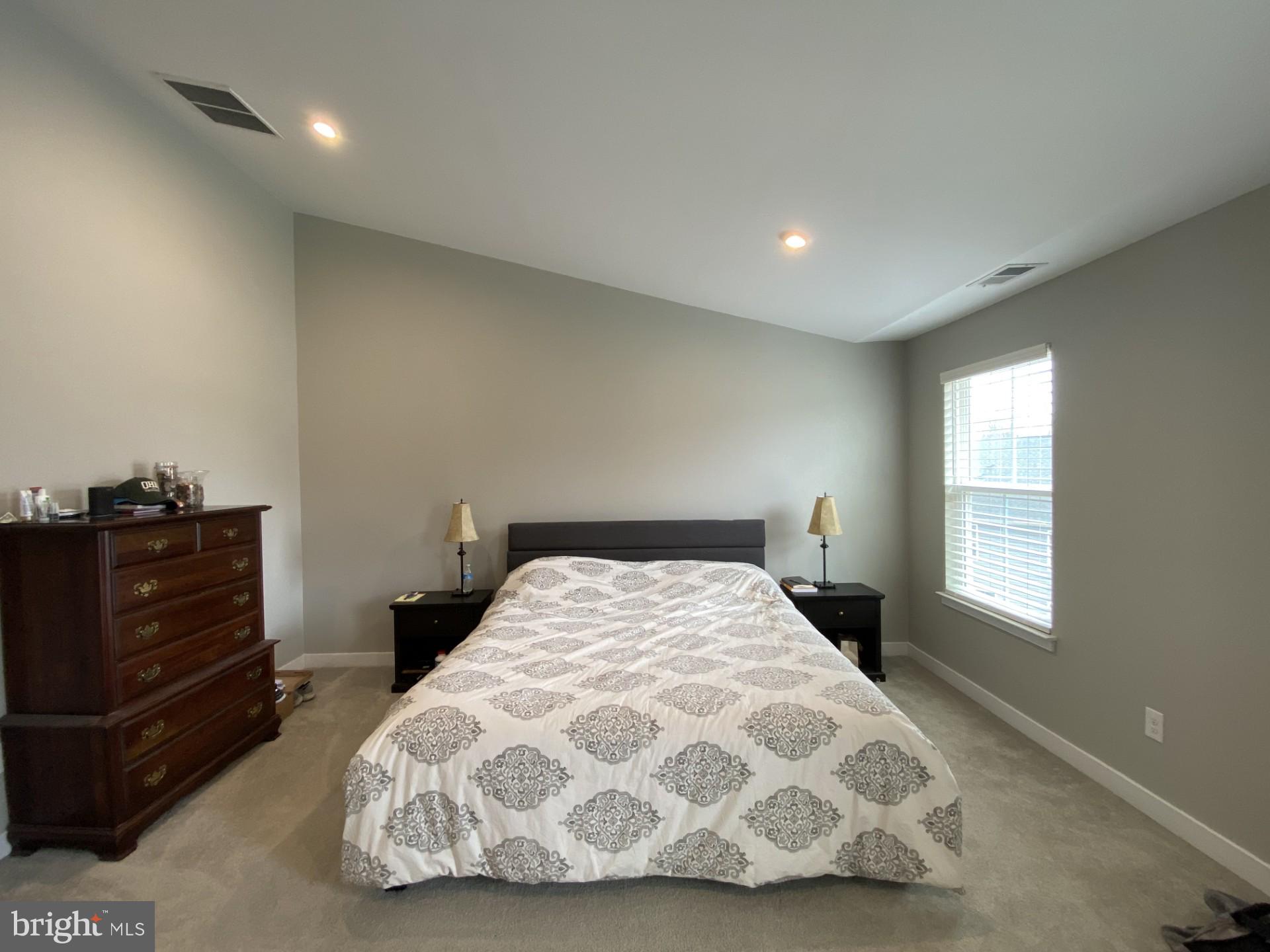 SINCLAIR SPRINGS - Residential Lease