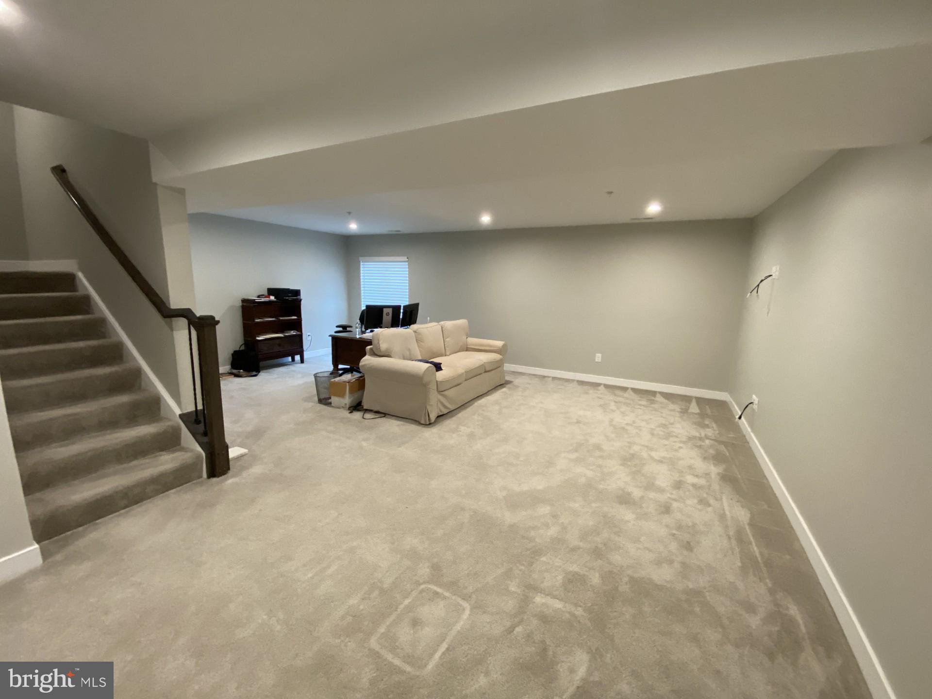 SINCLAIR SPRINGS - Residential Lease