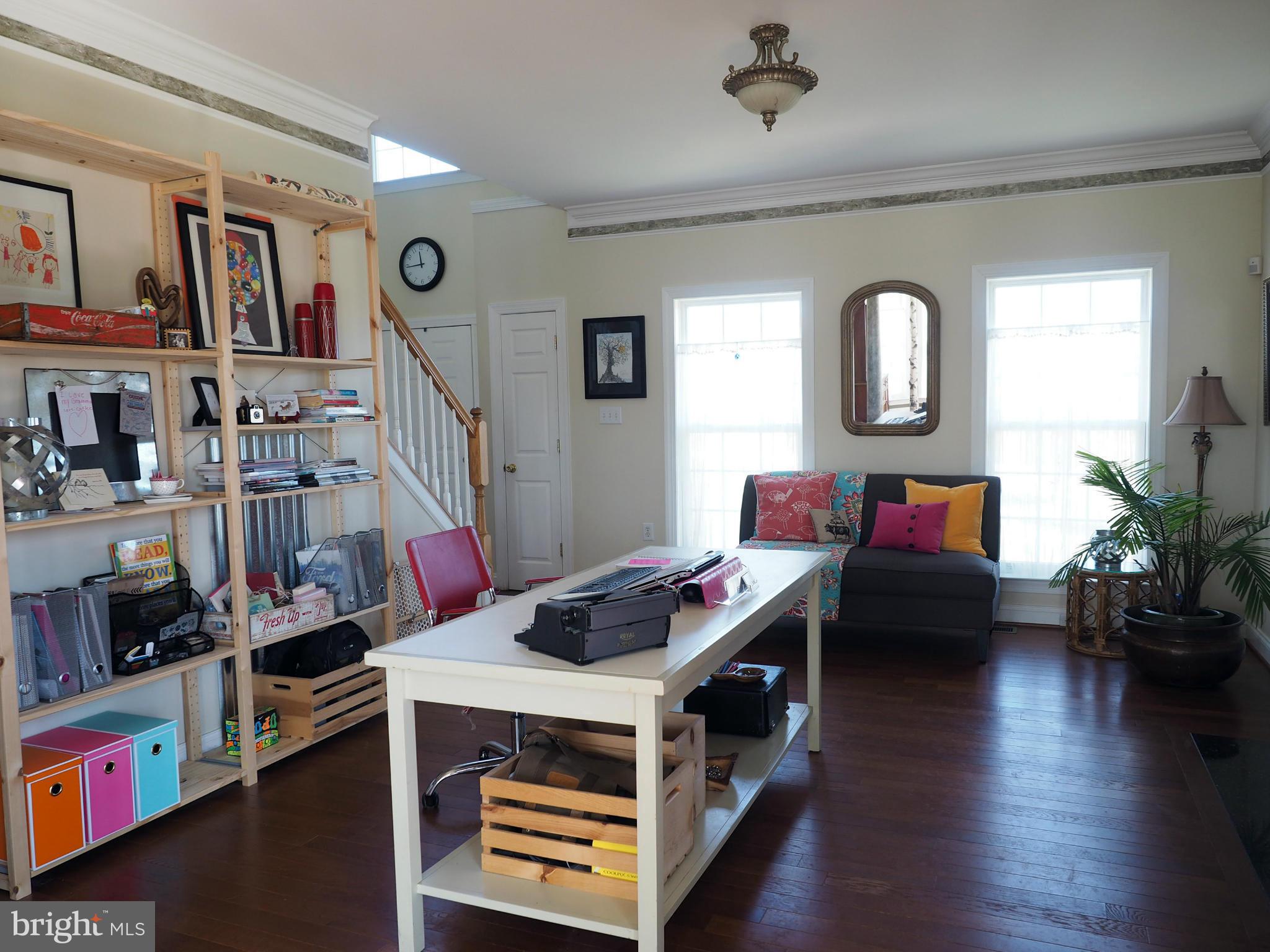 MEADOW BROOK - Residential