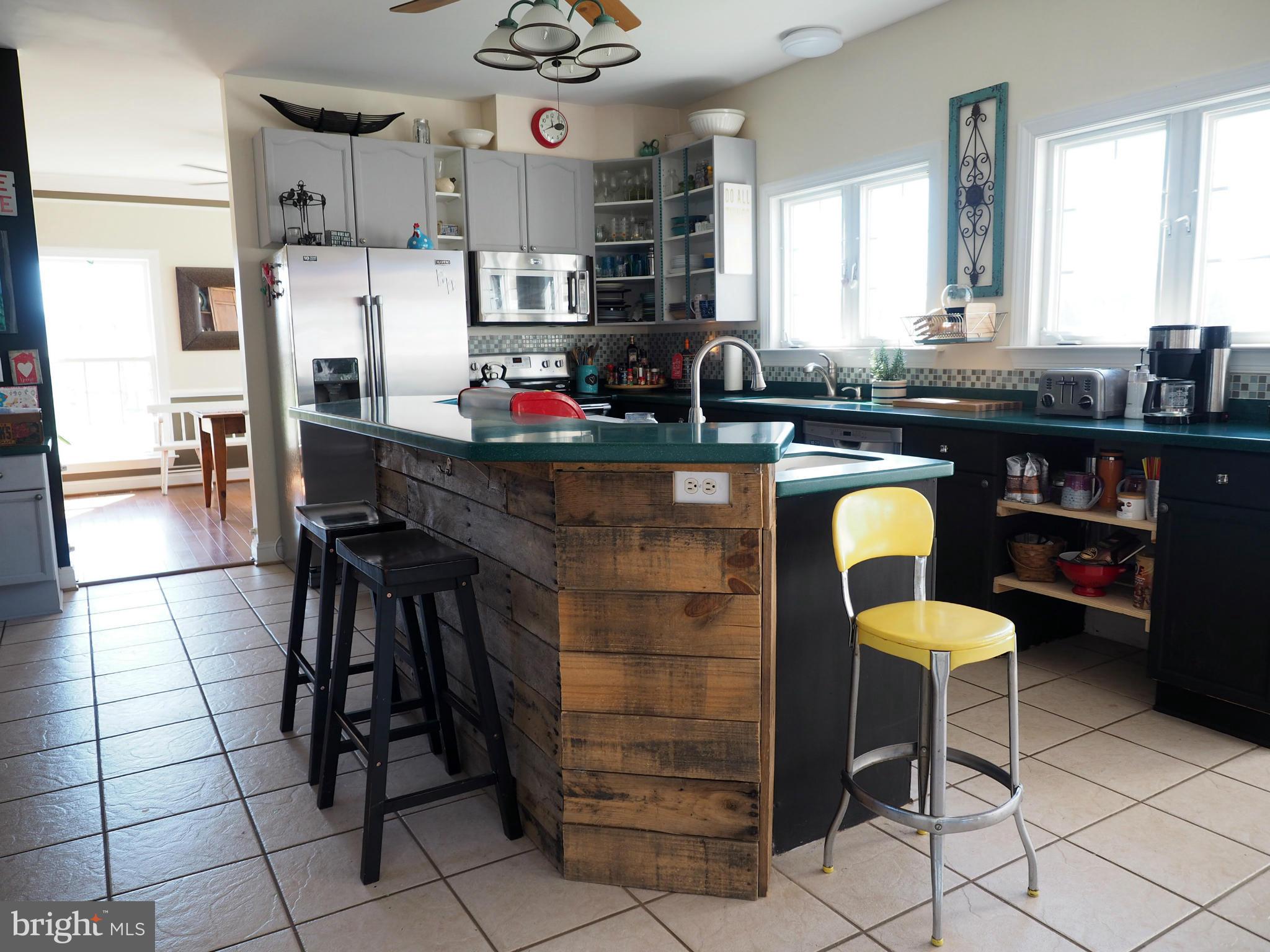 MEADOW BROOK - Residential