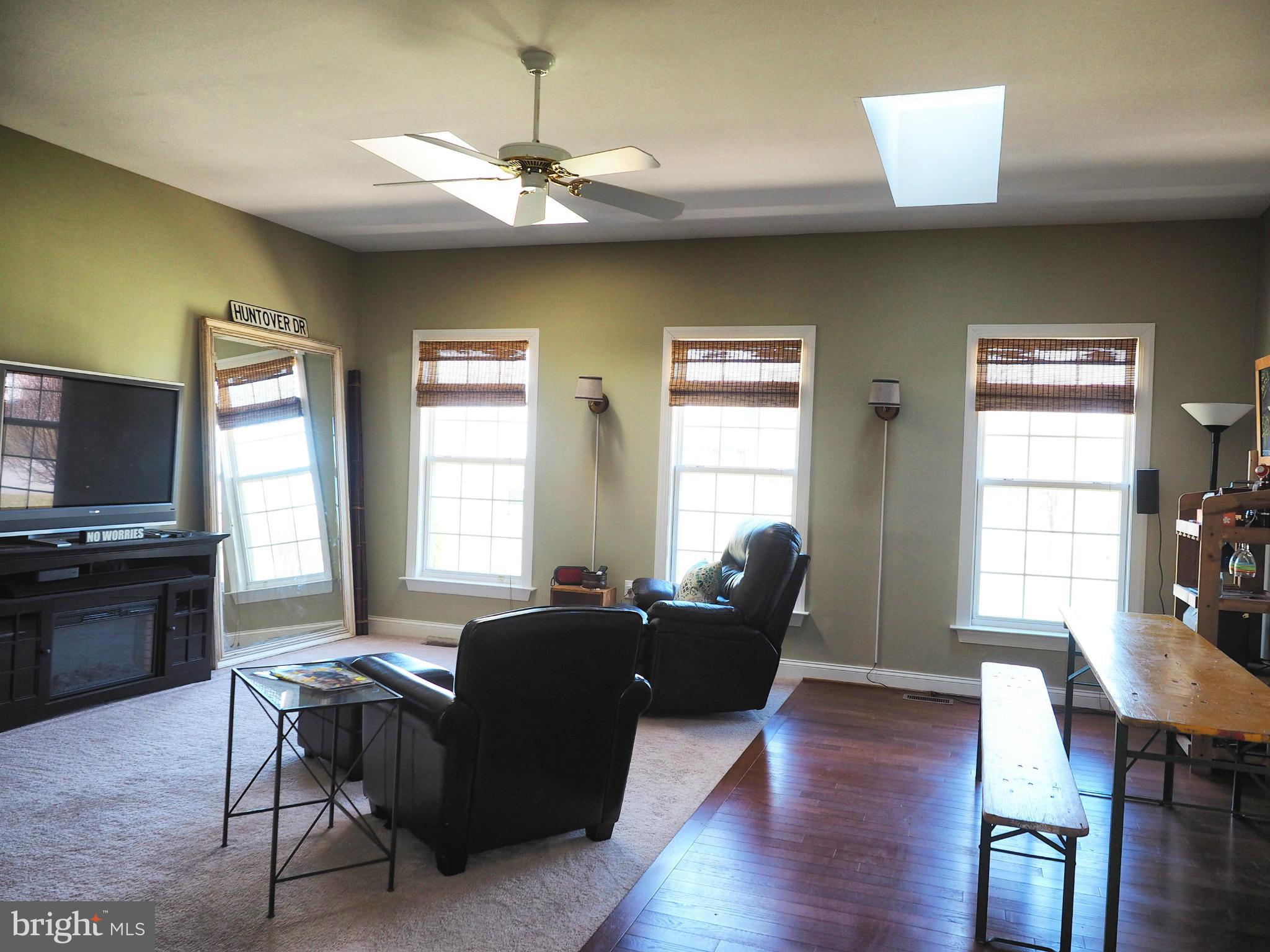 MEADOW BROOK - Residential