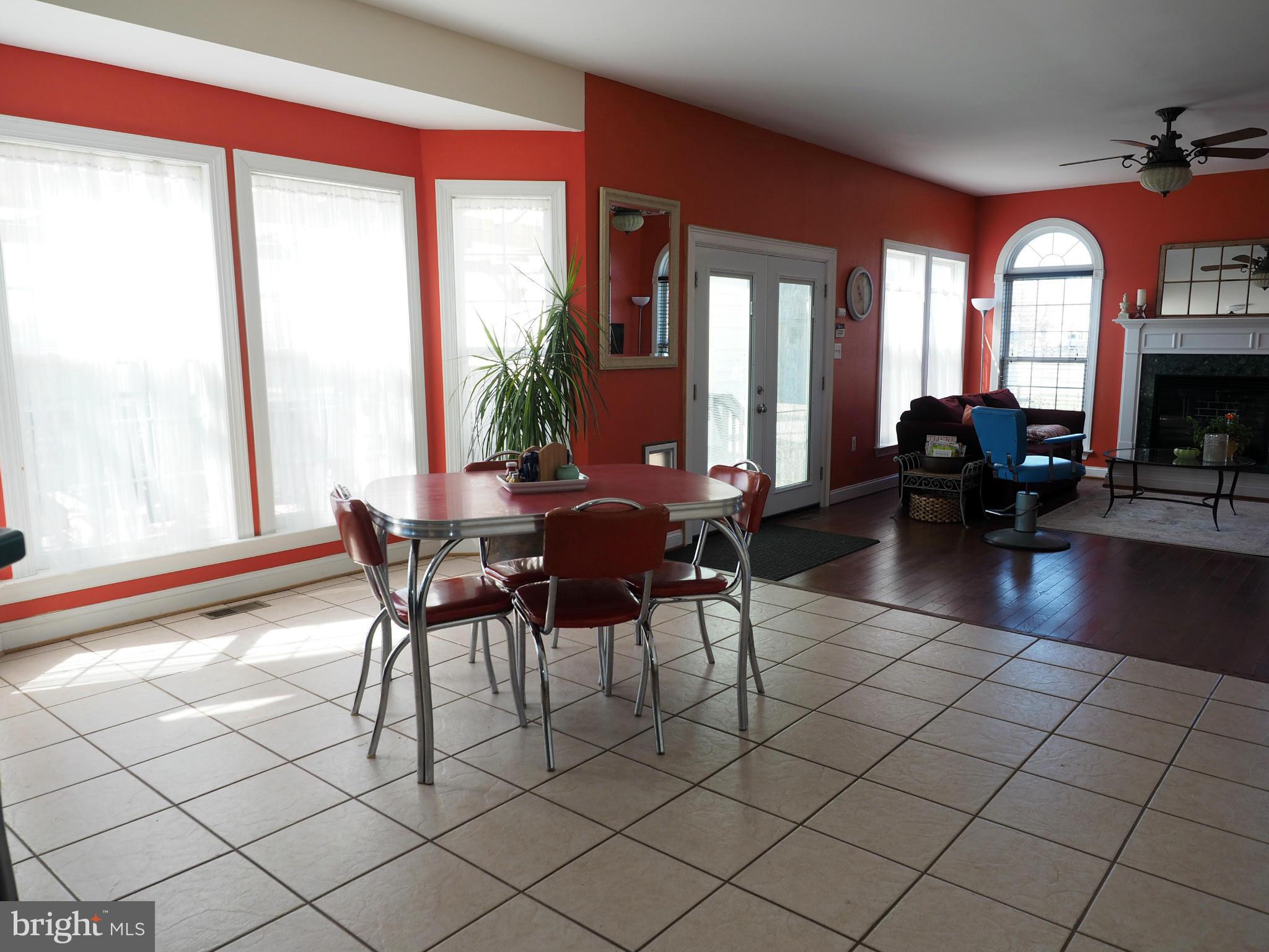 MEADOW BROOK - Residential