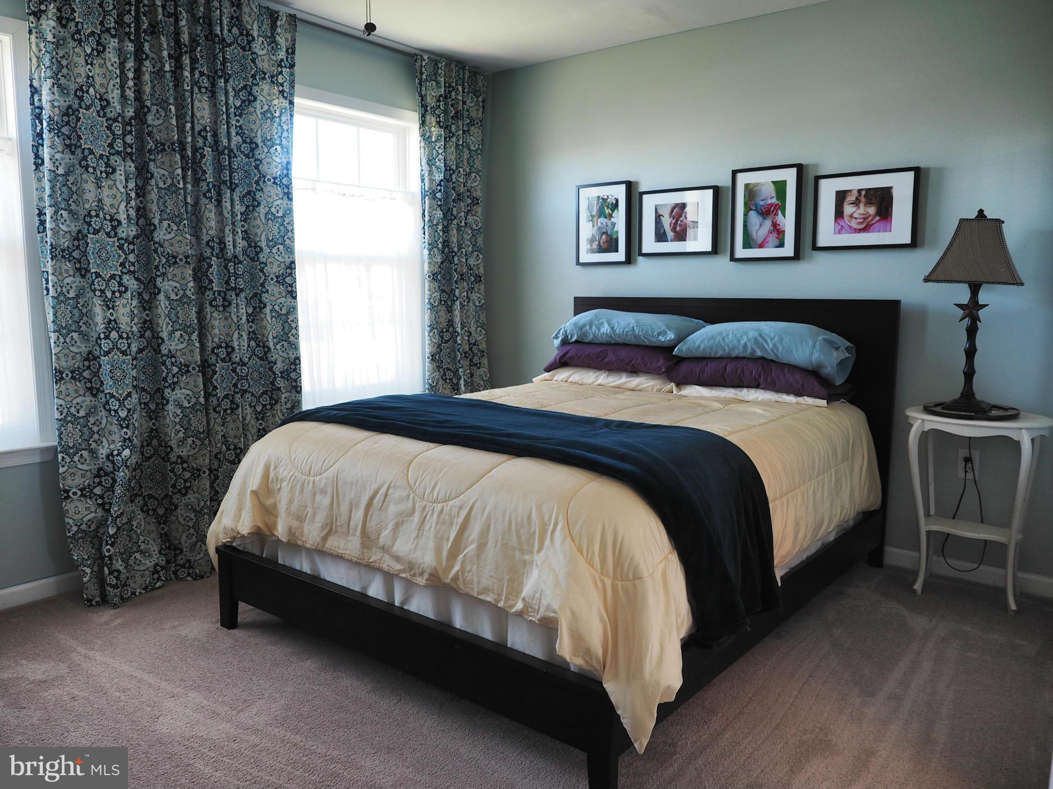 MEADOW BROOK - Residential