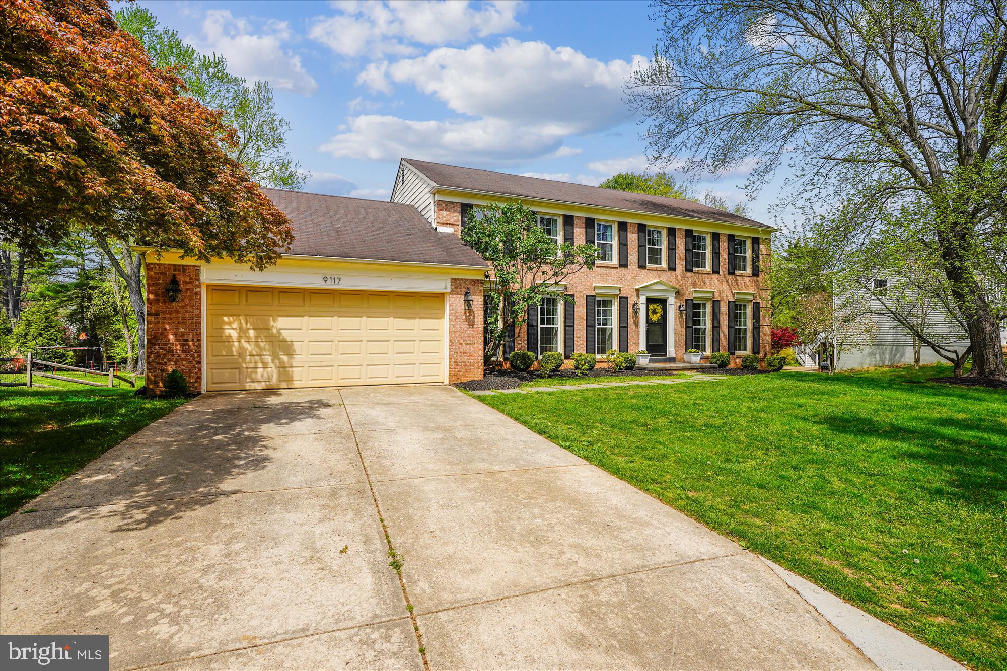 9117 PADDOCK LANE