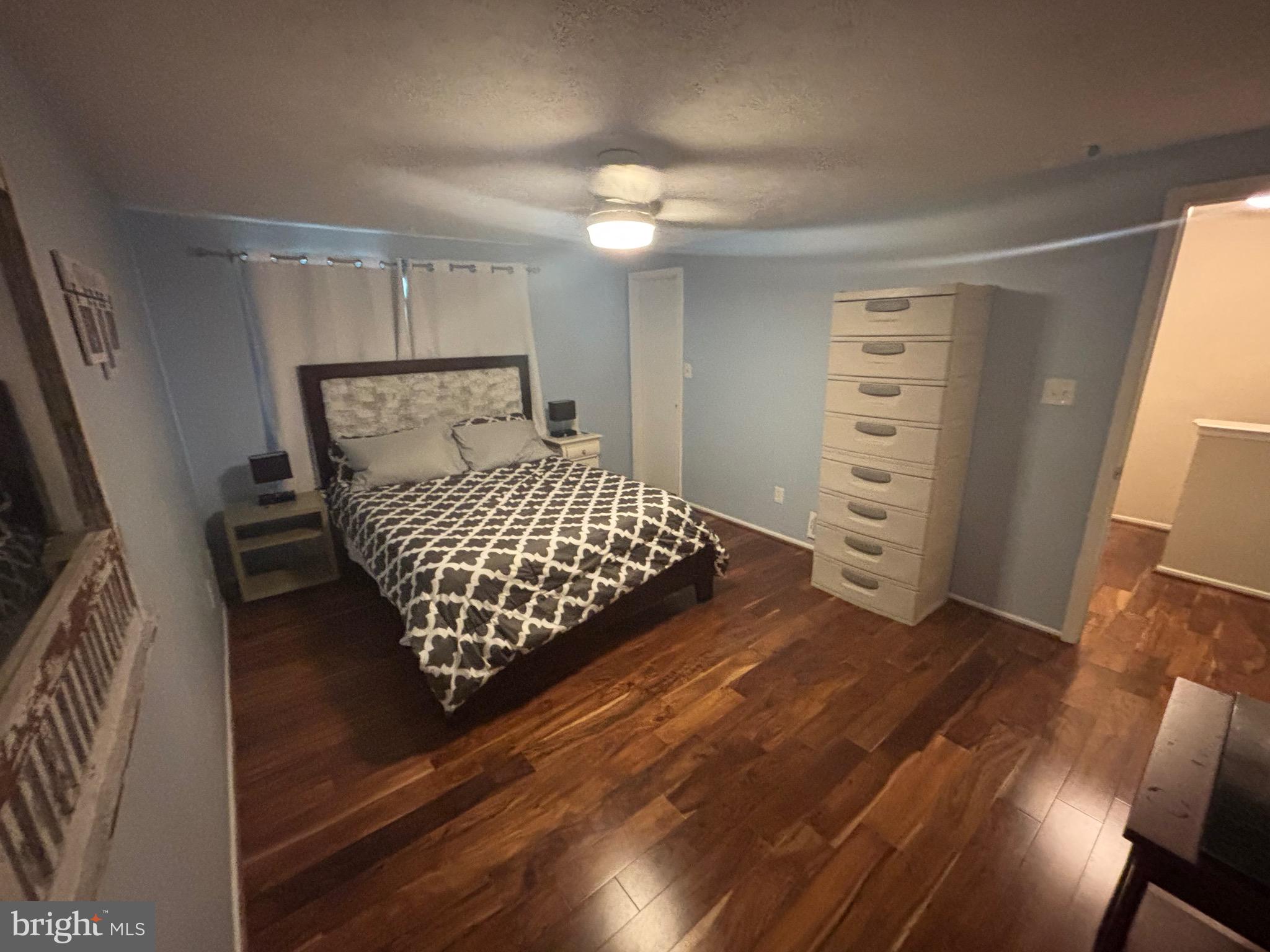 WHISPERING WOODS - Residential