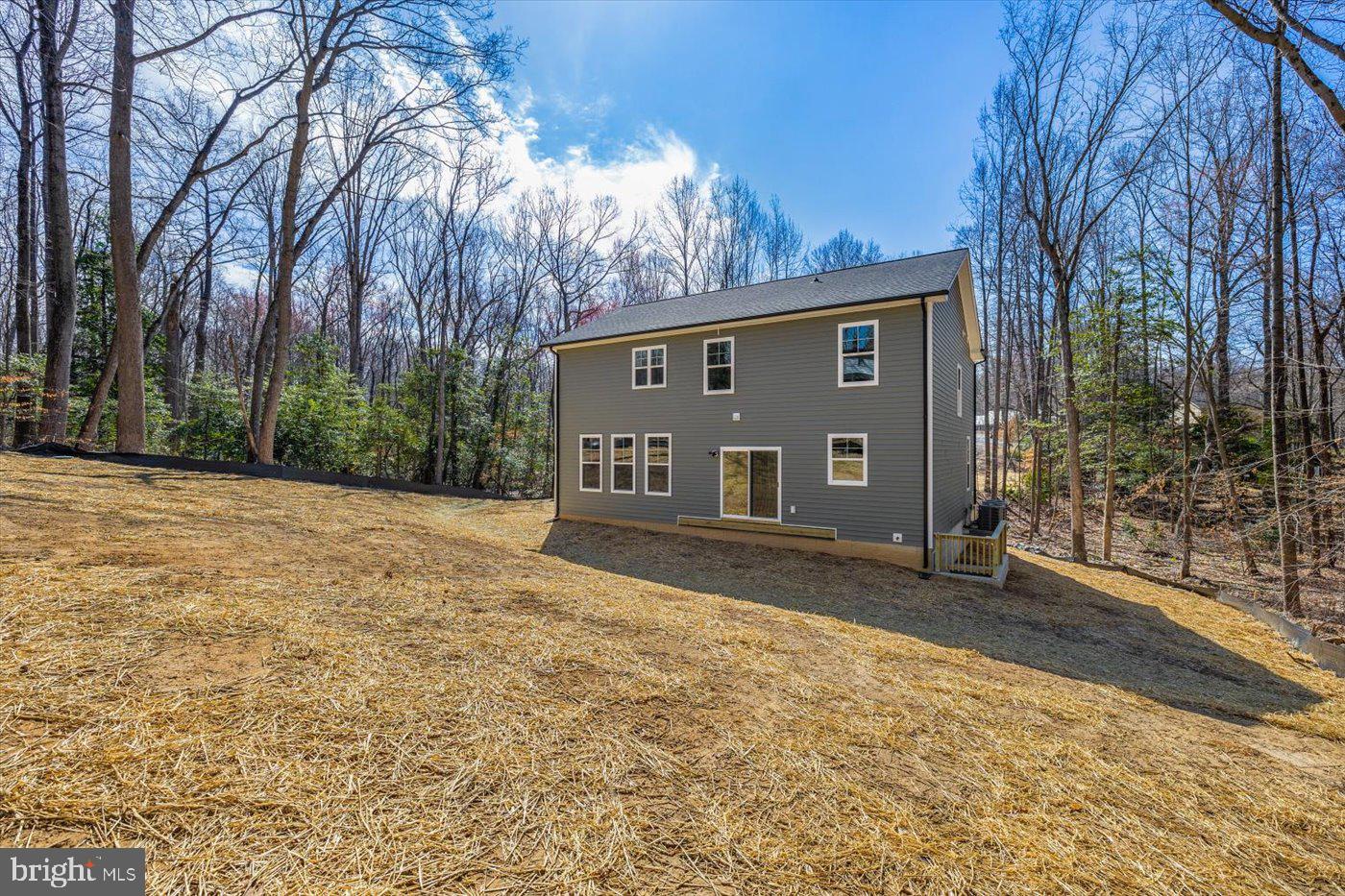 PRESIDENTIAL LAKES - Residential