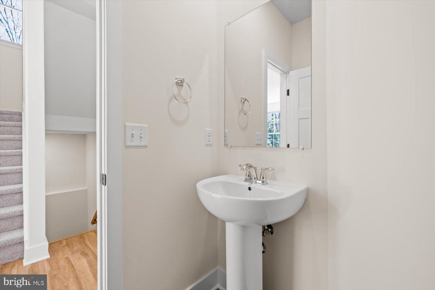 PRESIDENTIAL LAKES - Residential