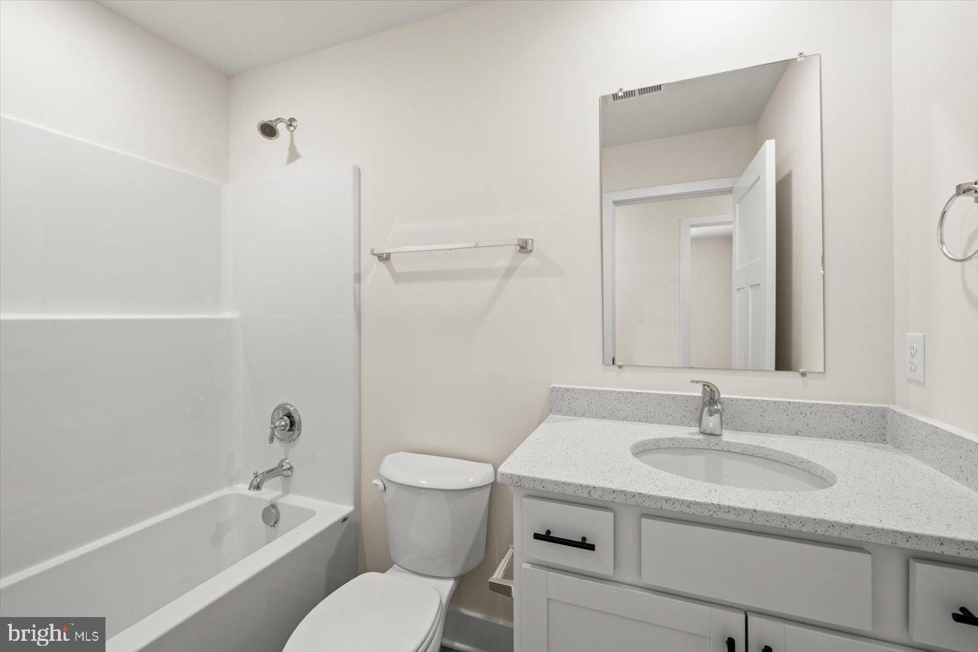 PRESIDENTIAL LAKES - Residential