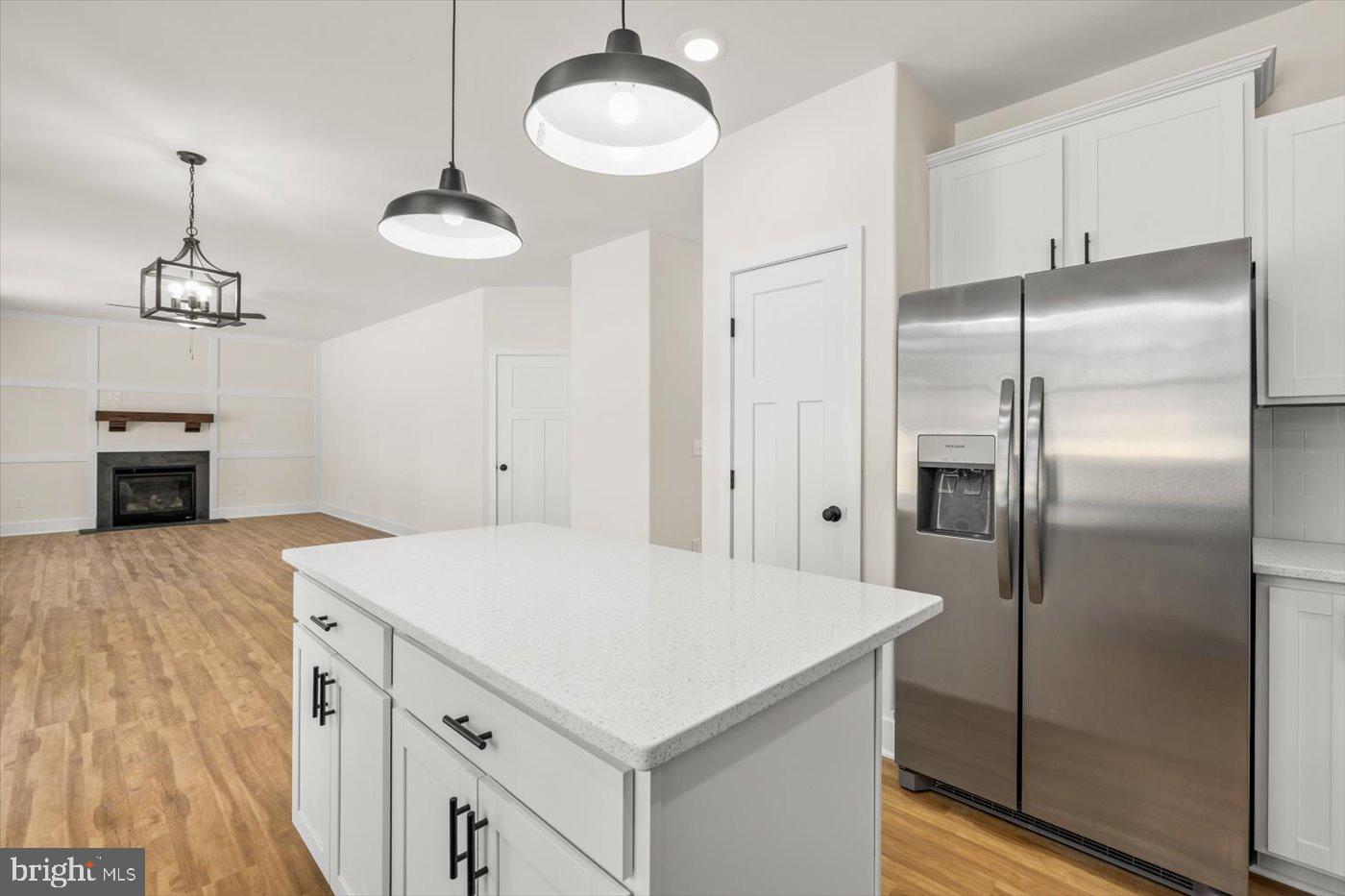 PRESIDENTIAL LAKES - Residential