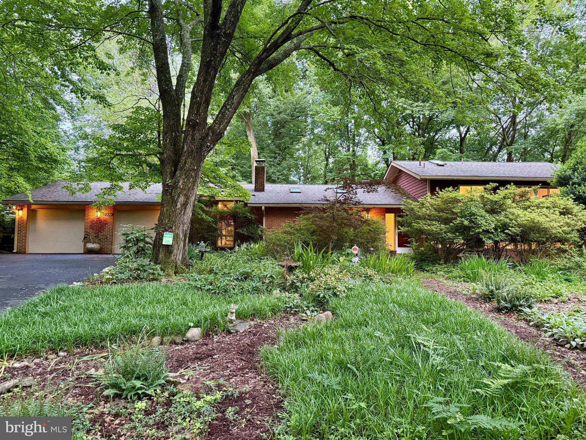 CARDEROCK SPRINGS - Residential