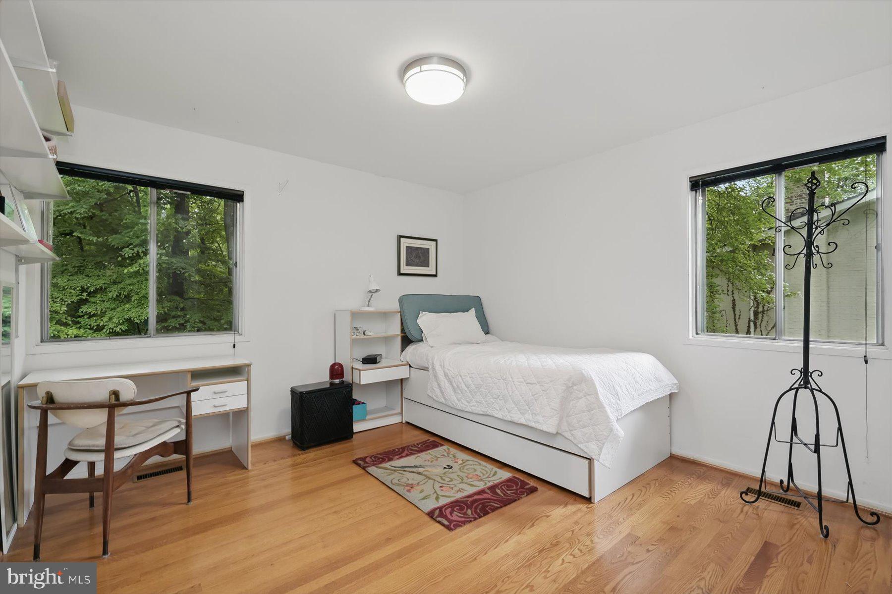 CARDEROCK SPRINGS - Residential