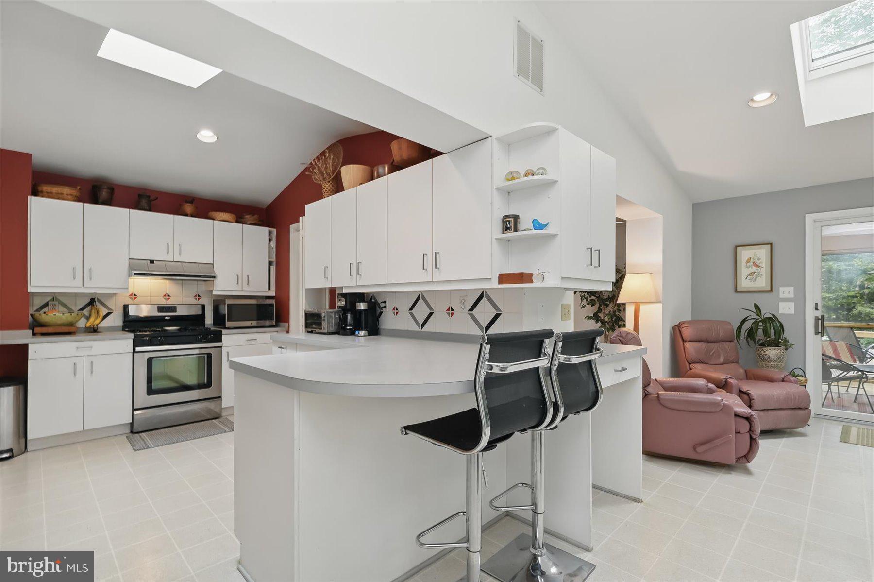 CARDEROCK SPRINGS - Residential