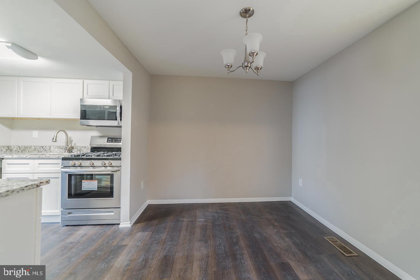 9349 READER LANE