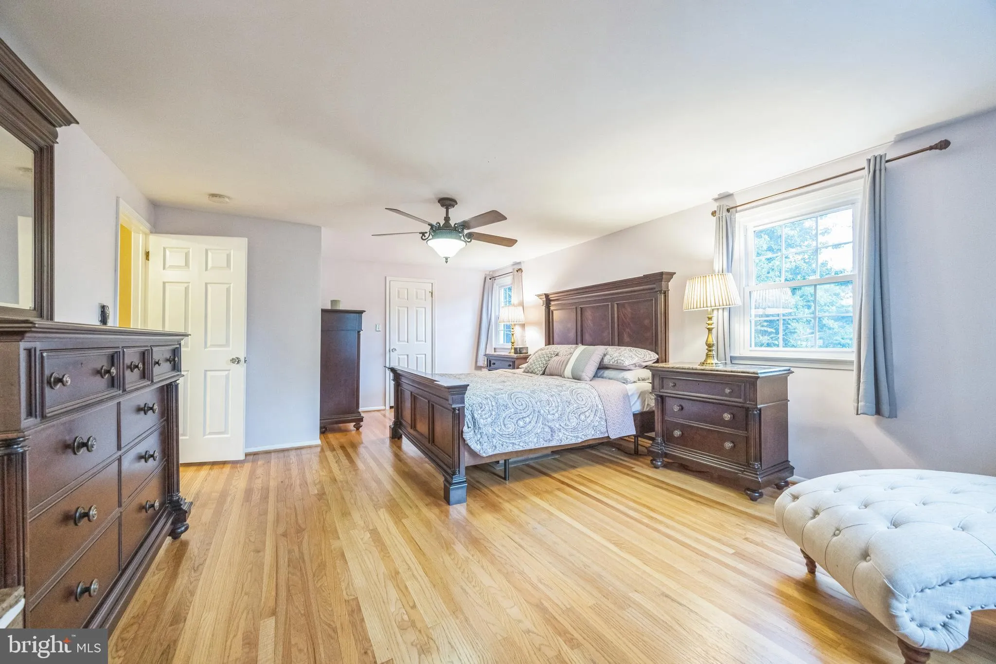 Cherry Hill, New Jersey 08003, United States, 4 Bedrooms Bedrooms, ,3 BathroomsBathrooms,Residential,Pending,191129