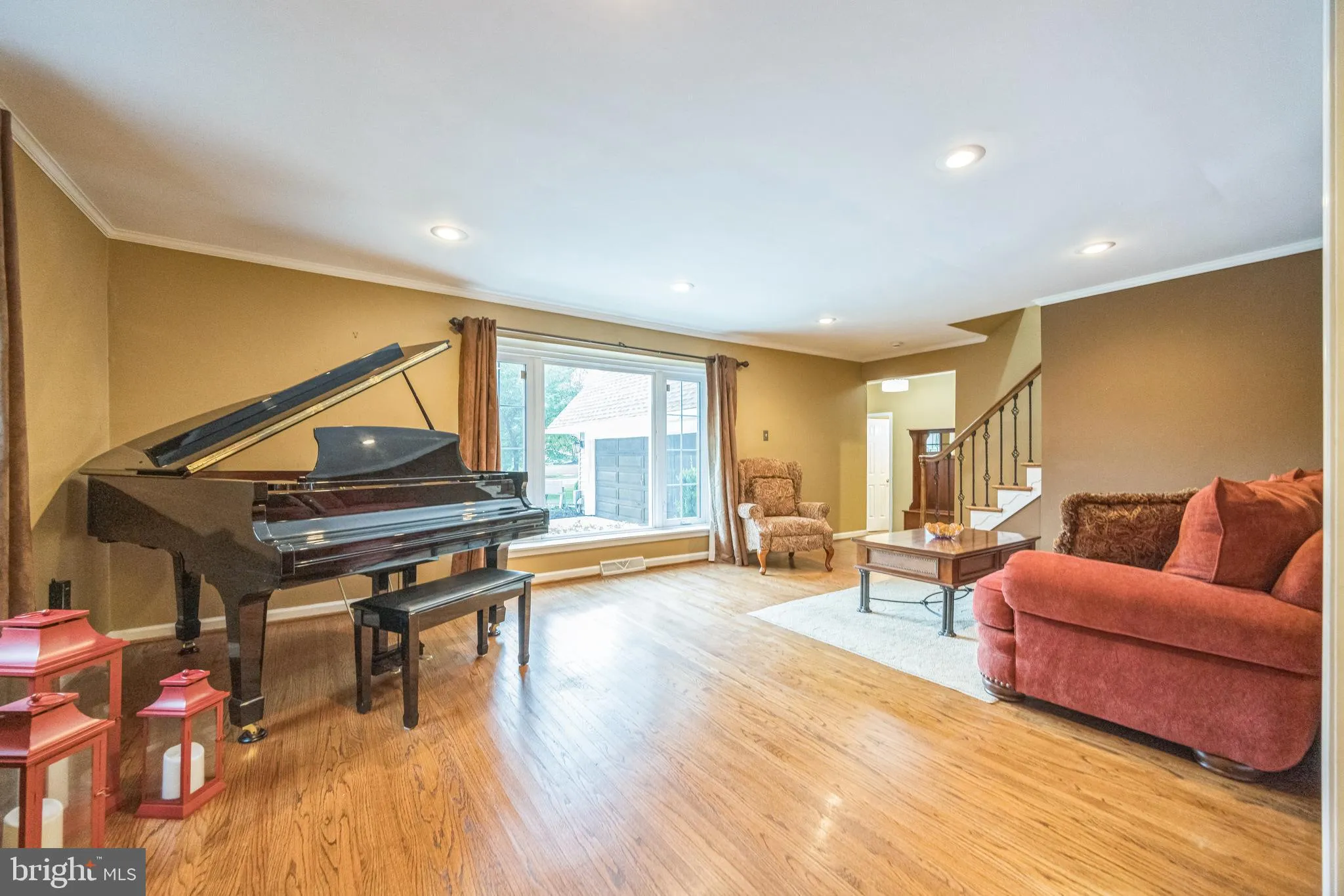 Cherry Hill, New Jersey 08003, United States, 4 Bedrooms Bedrooms, ,3 BathroomsBathrooms,Residential,Pending,191129