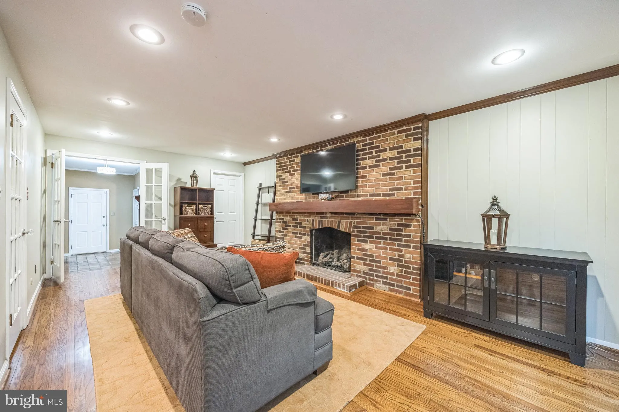 Cherry Hill, New Jersey 08003, United States, 4 Bedrooms Bedrooms, ,3 BathroomsBathrooms,Residential,Pending,191129