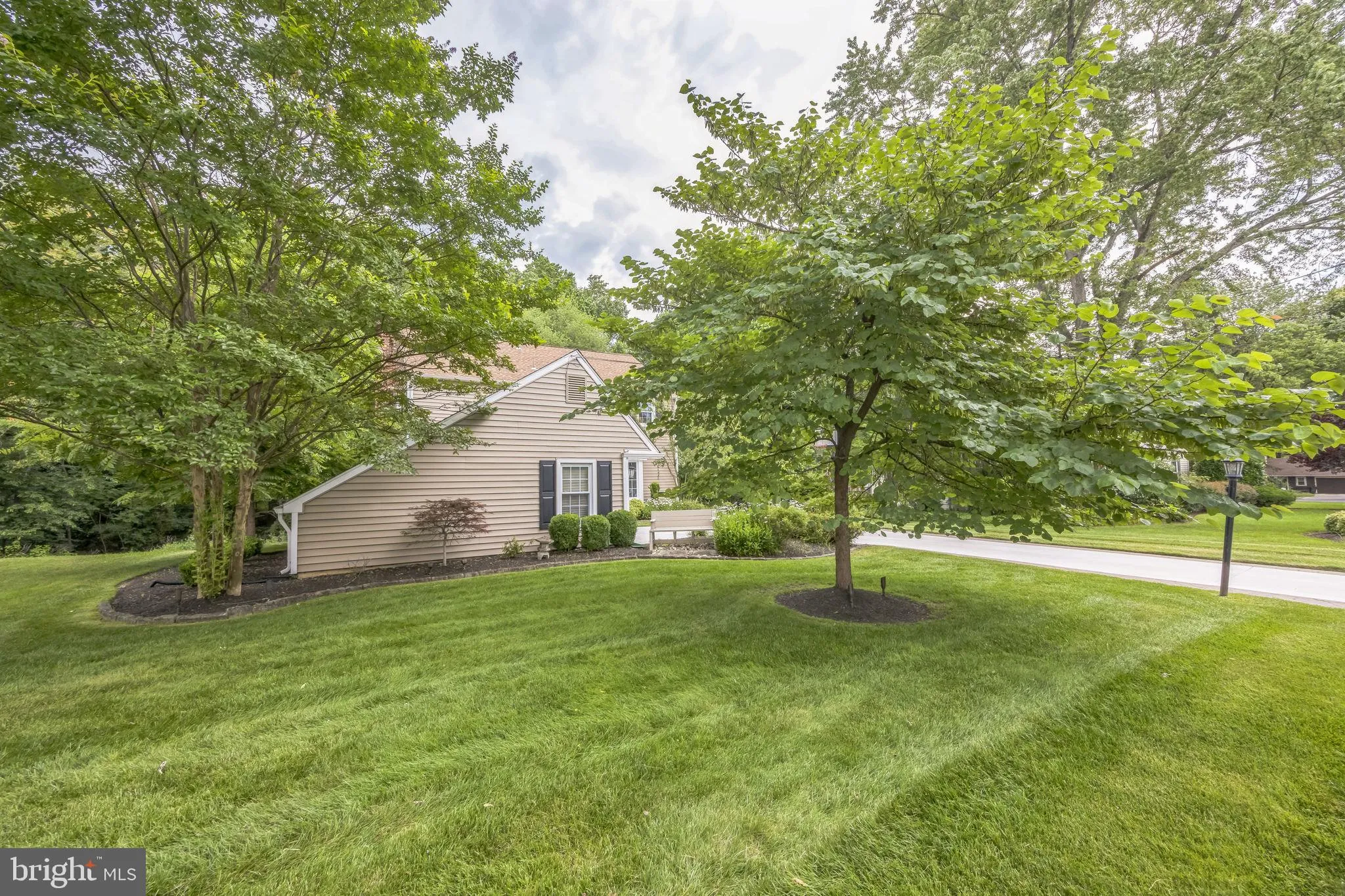 Cherry Hill, New Jersey 08003, United States, 4 Bedrooms Bedrooms, ,3 BathroomsBathrooms,Residential,Pending,191129