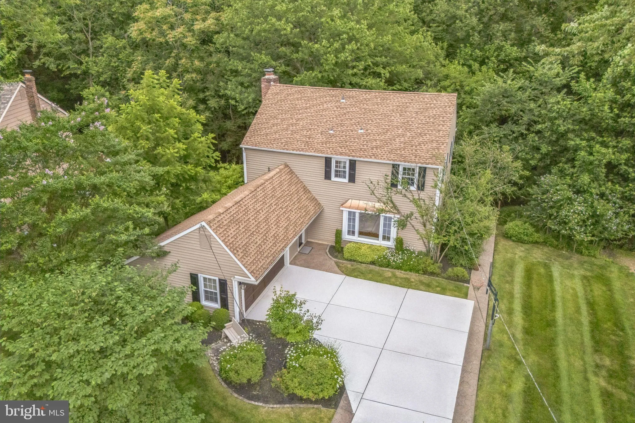 Cherry Hill, New Jersey 08003, United States, 4 Bedrooms Bedrooms, ,3 BathroomsBathrooms,Residential,Pending,191129