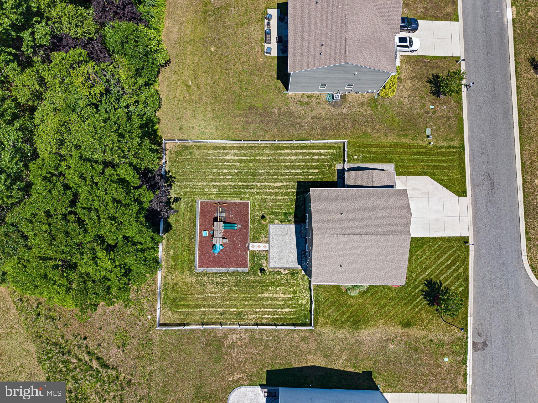 879 RED MAPLE ROAD