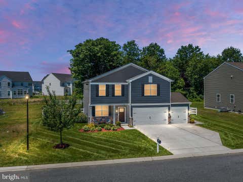 Homes For Sale - 879 Red Maple Road<br/> SMYRNA, DE 19977