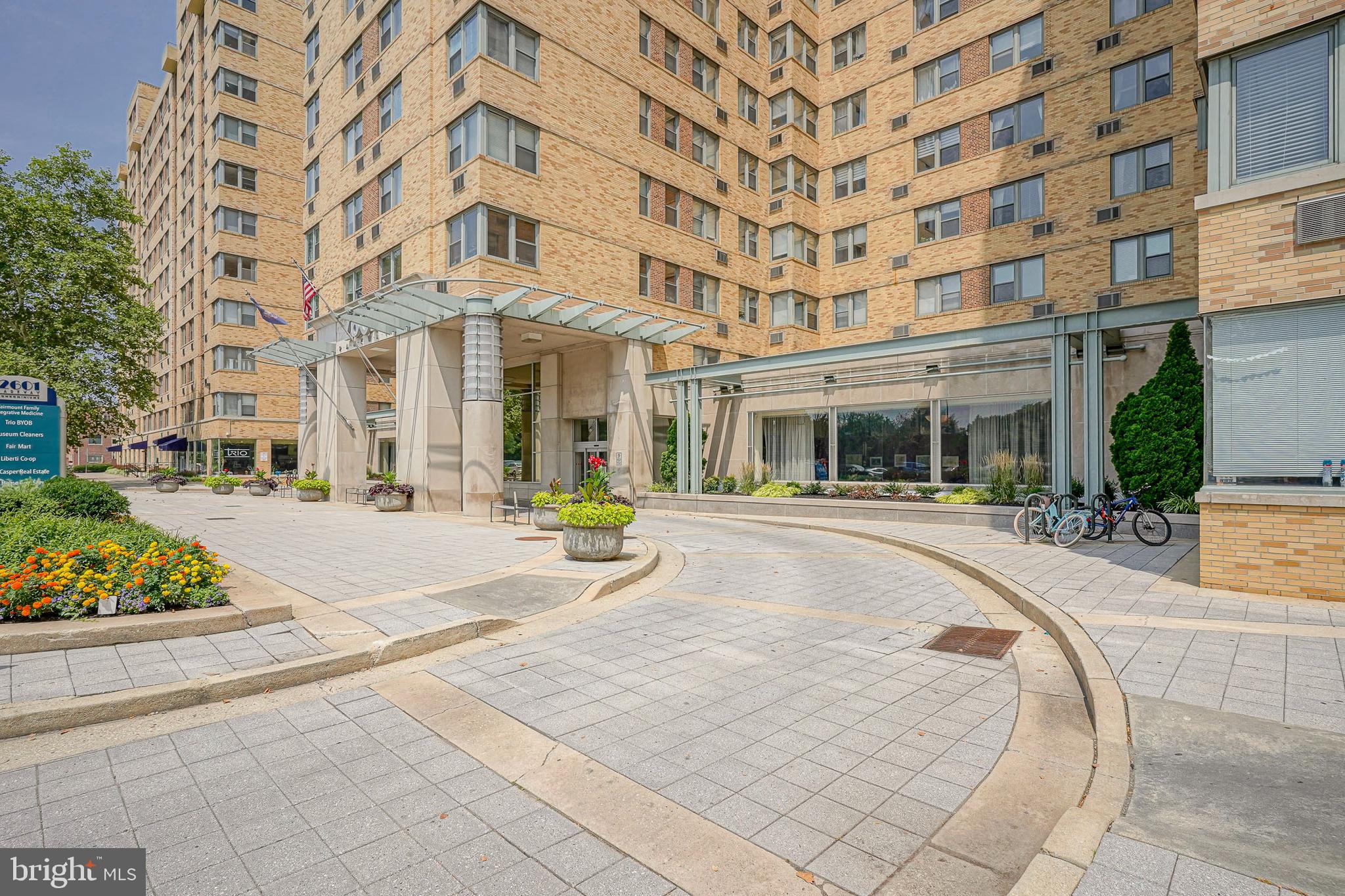 Experience the best of city living just minutes from the Philadelphia Art Museum, Fairmount Park, Kelly Drive, Boathouse Row, and an abundance of shopping, dining, and nightlife. This charming condo features an updated kitchen and bathroom, in-unit laundry hookup, and spacious accommodations—including a bedroom large enough for a king-size bed.
Enjoy the convenience of a pet-friendly building with exceptional amenities including a private shuttle bus, fitness center, 24-hour front desk, party room, and more.