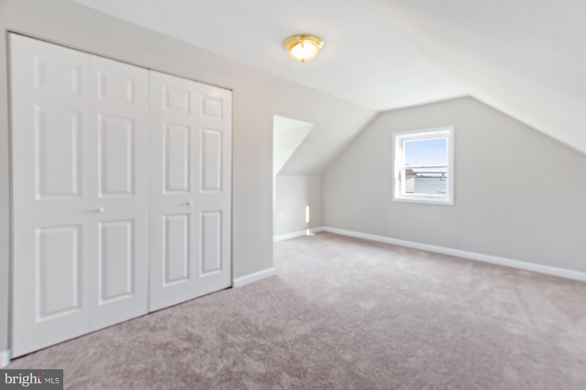 MURRAY POINT - Residential