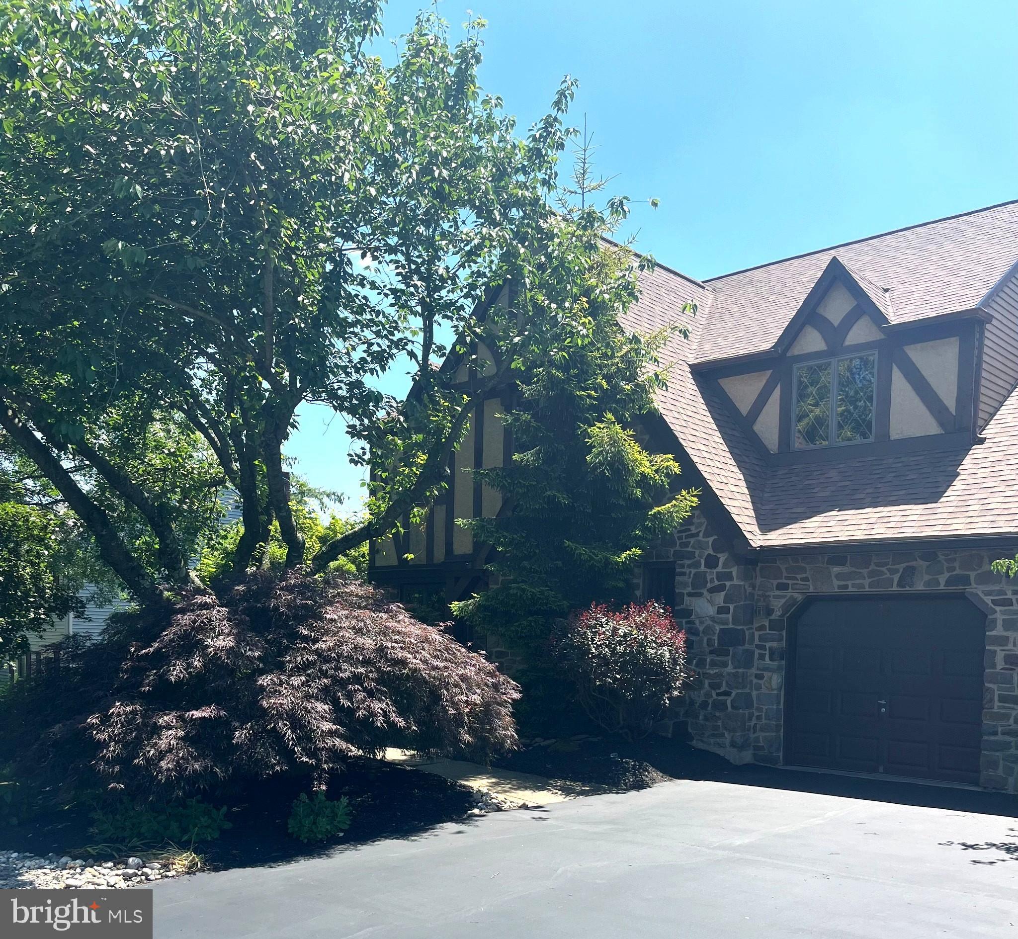 13 COLONIAL DRIVE