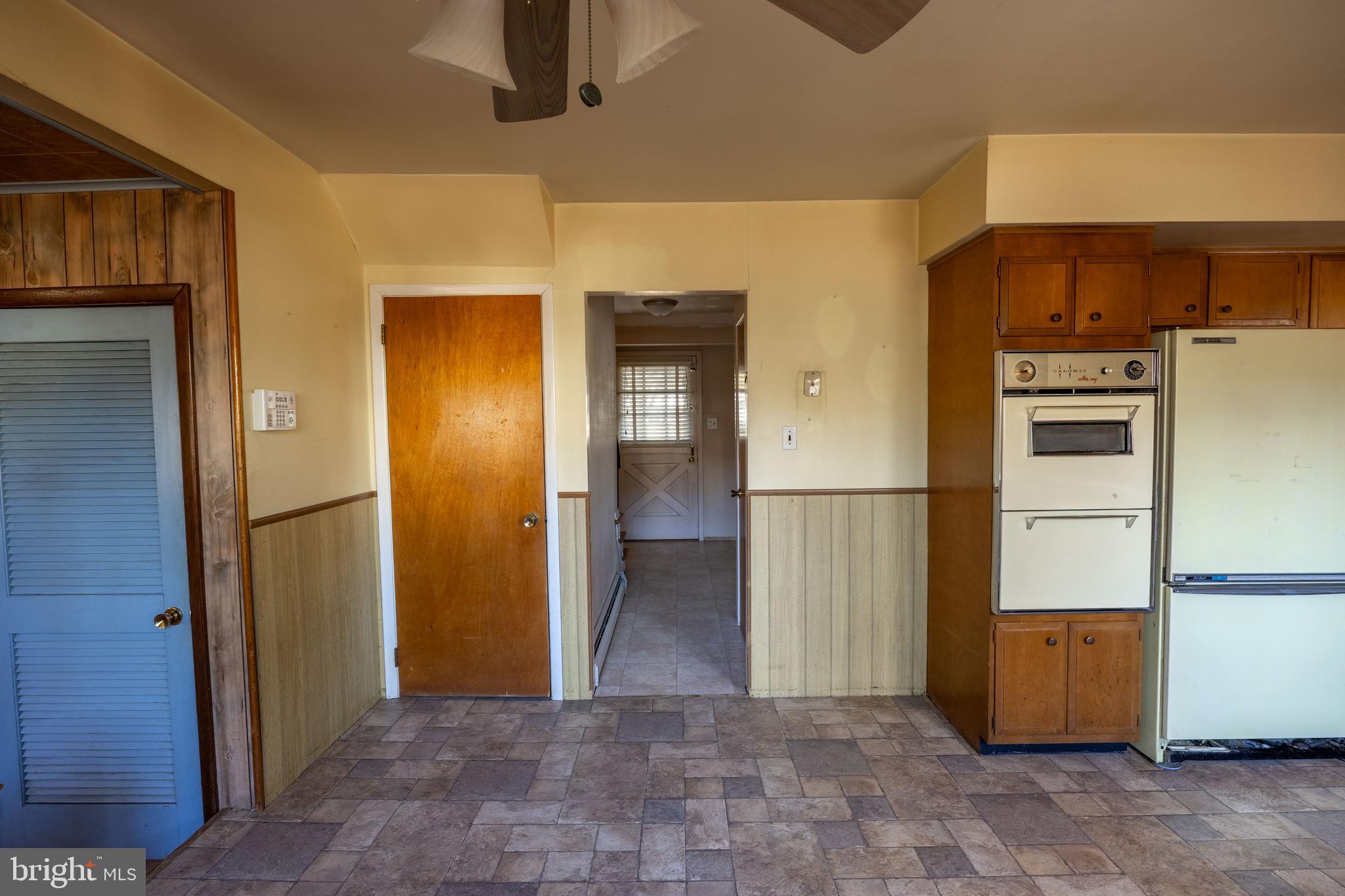 MEETINGHOUSE VIL - Residential