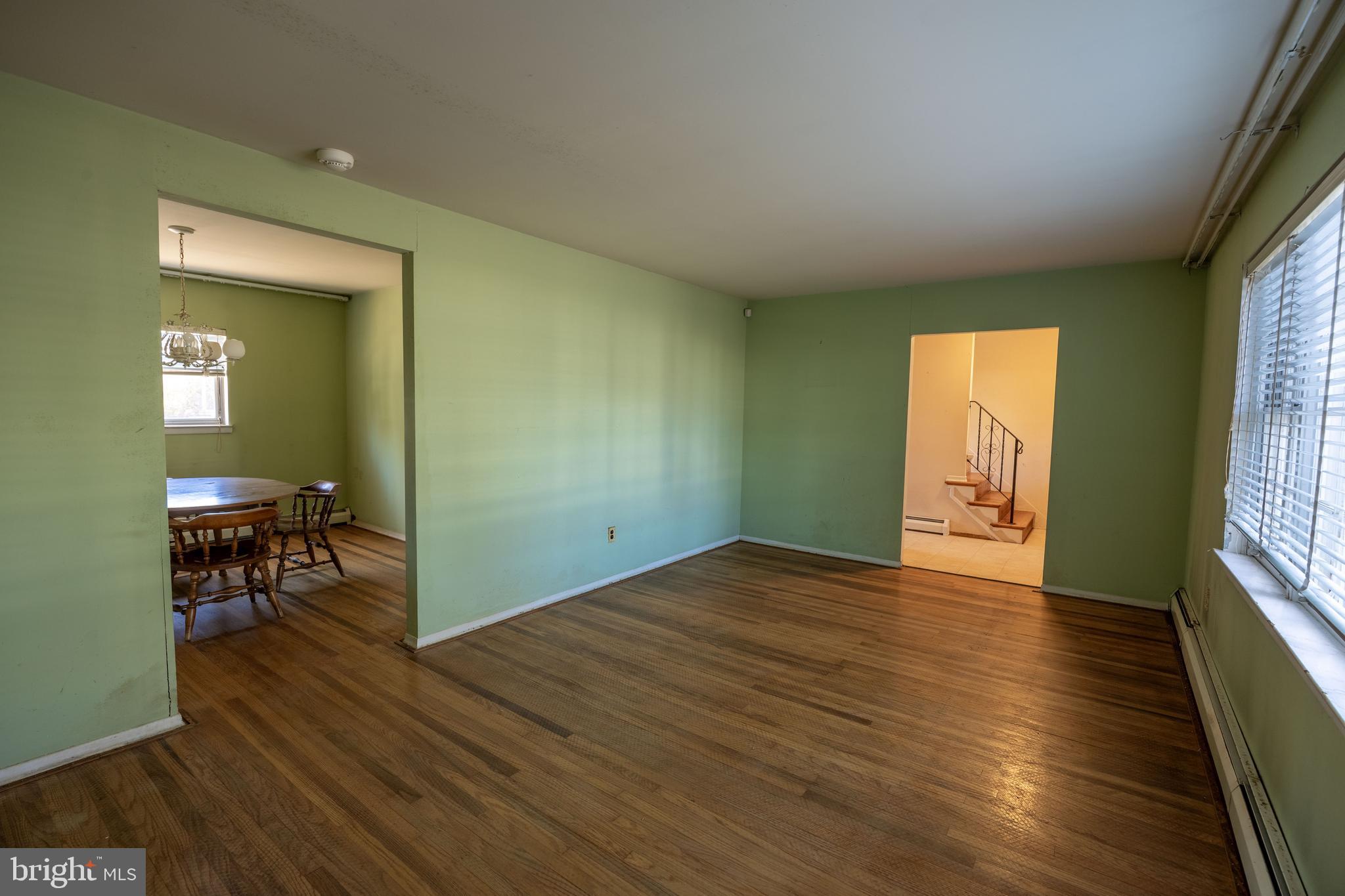 MEETINGHOUSE VIL - Residential