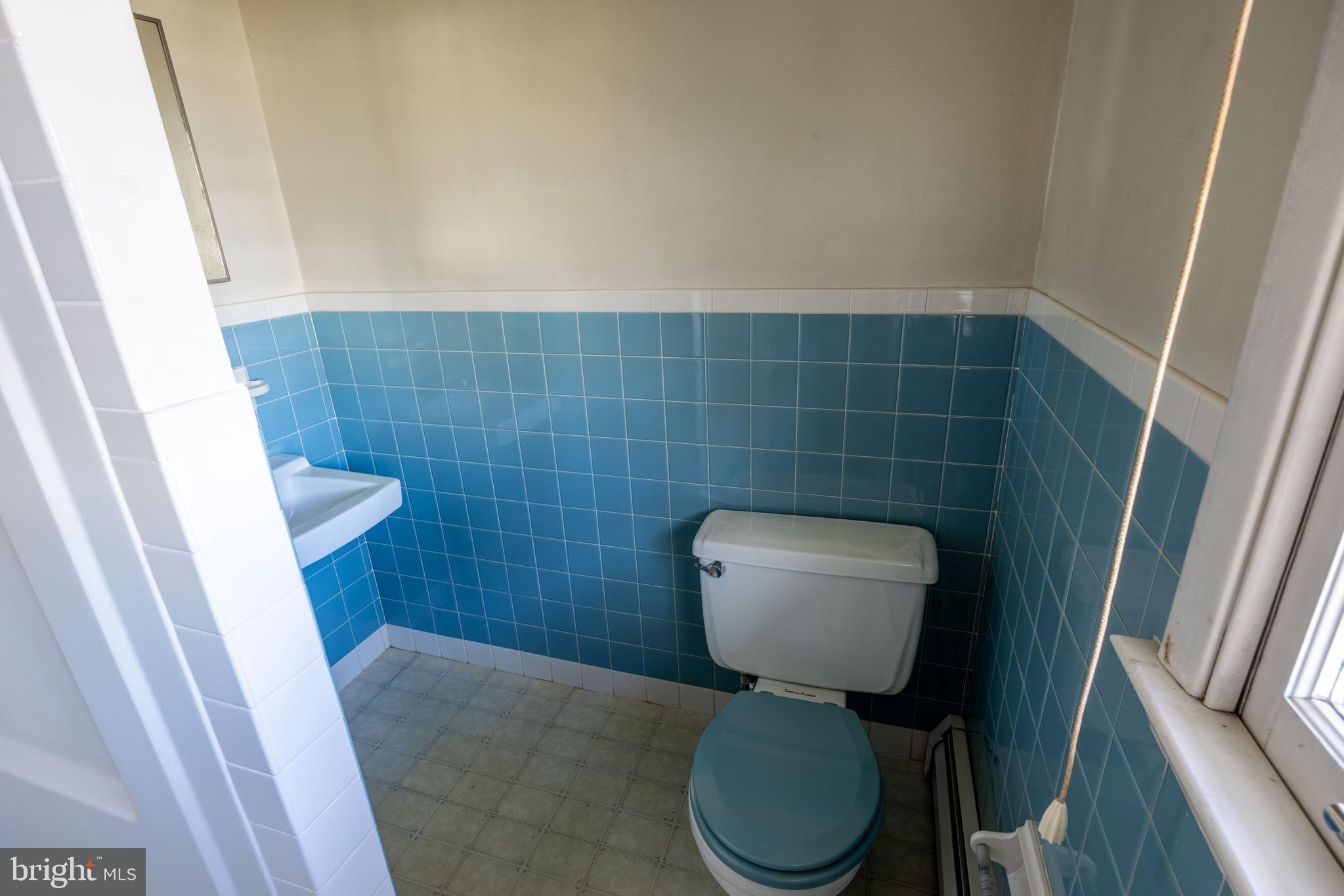 MEETINGHOUSE VIL - Residential