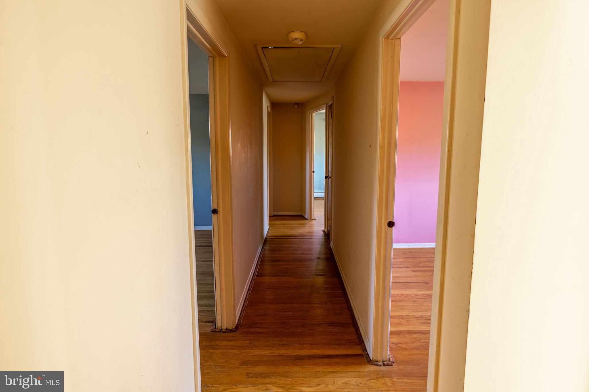 MEETINGHOUSE VIL - Residential