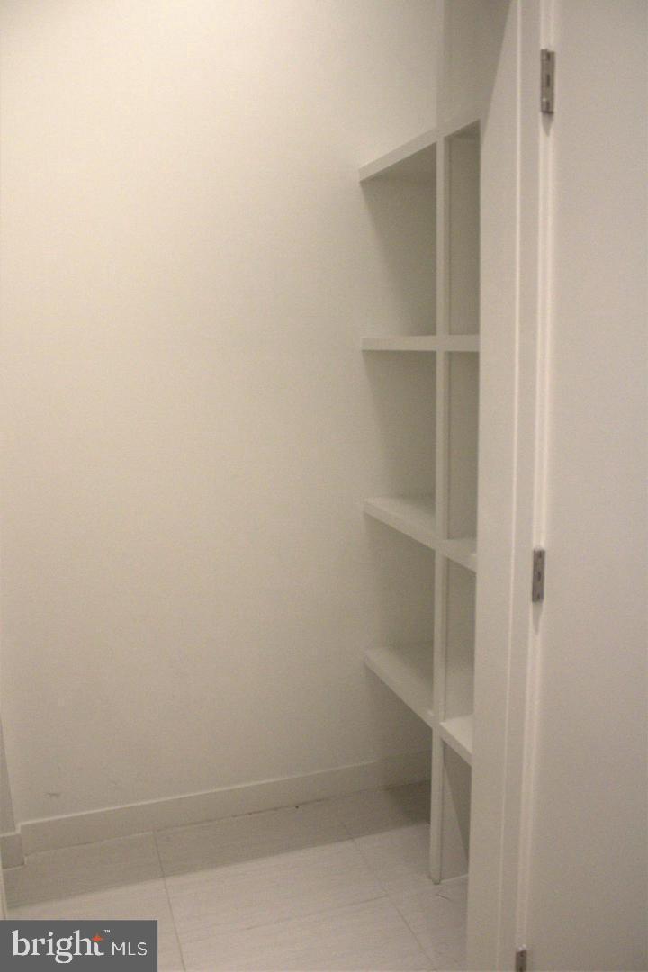 THE VERSE CONDO - Residential